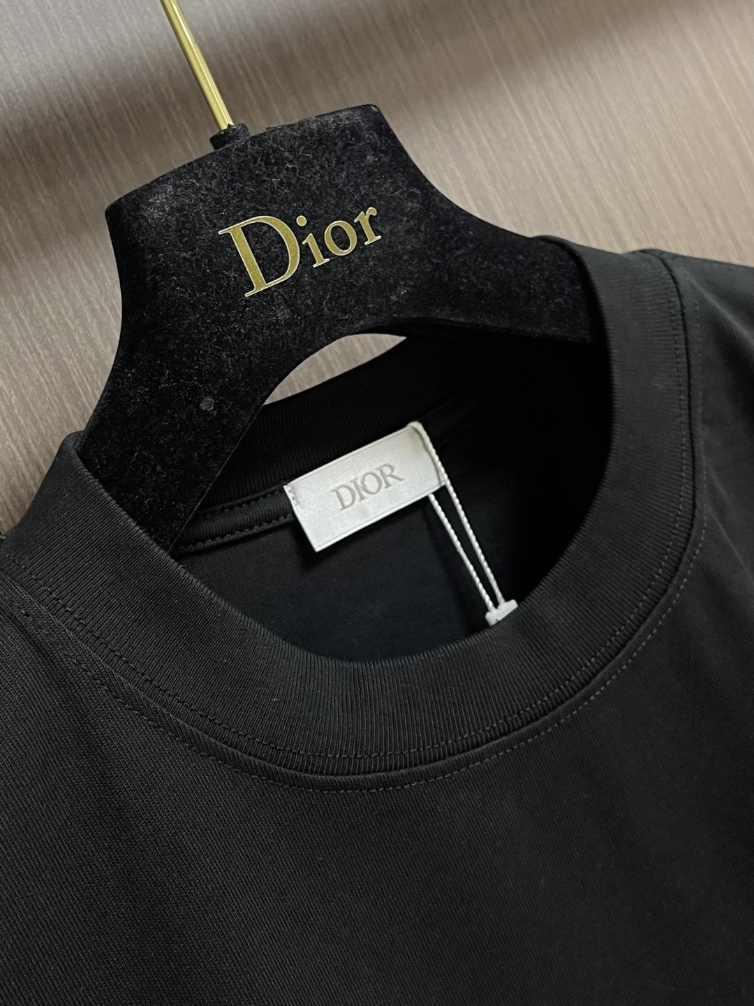 DIOR 2026ss 夏季新款logo标识刺绣圆领短袖T恤，定制客供面料精选丝光棉 轻薄透气 上身丝滑