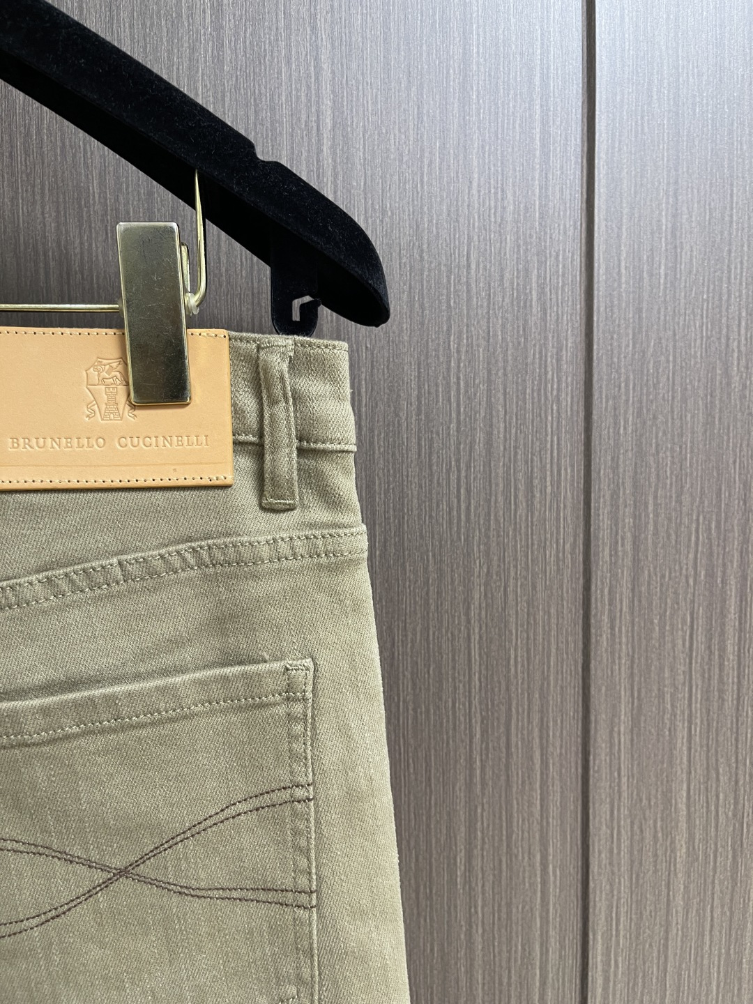 BC 2026ss春夏新款牛仔长裤。定制日本进口丹宁面料，手感柔软上身修身显瘦包臀特别好看完胜，时尚净版