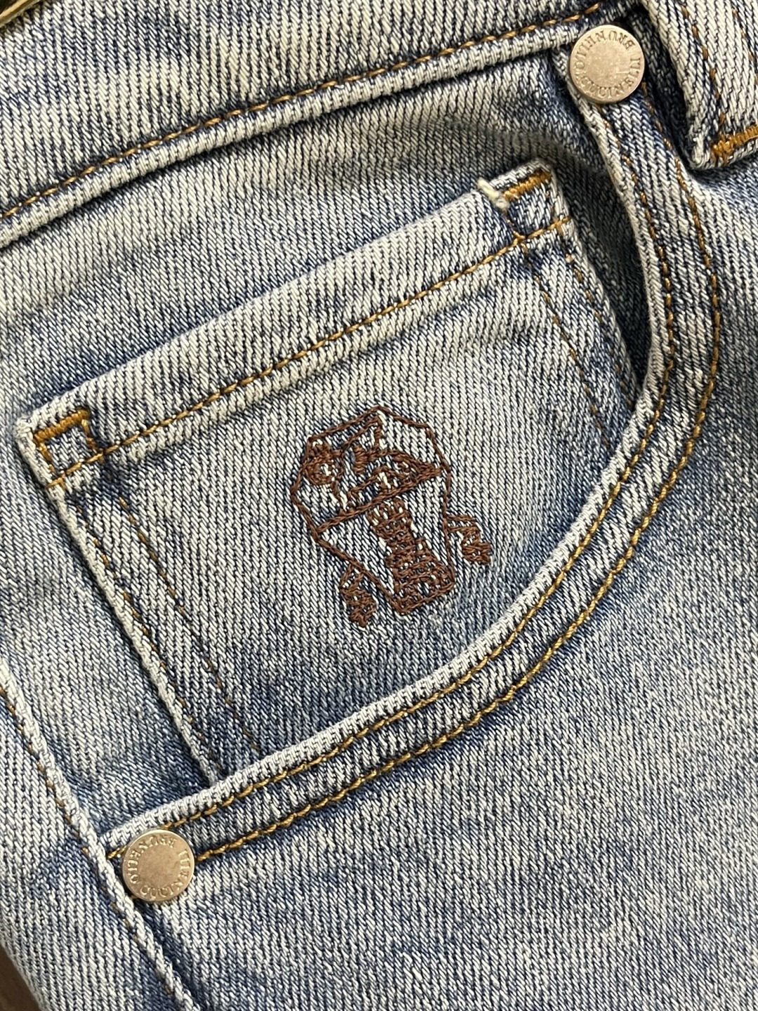 BC 2026ss春夏新款牛仔长裤。定制日本进口丹宁面料，手感柔软上身修身显瘦包臀特别好看完胜，时尚净版