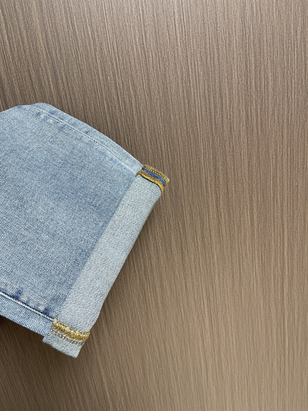 BC 2026ss春夏新款牛仔长裤。定制日本进口丹宁面料，手感柔软上身修身显瘦包臀特别好看完胜，时尚净版