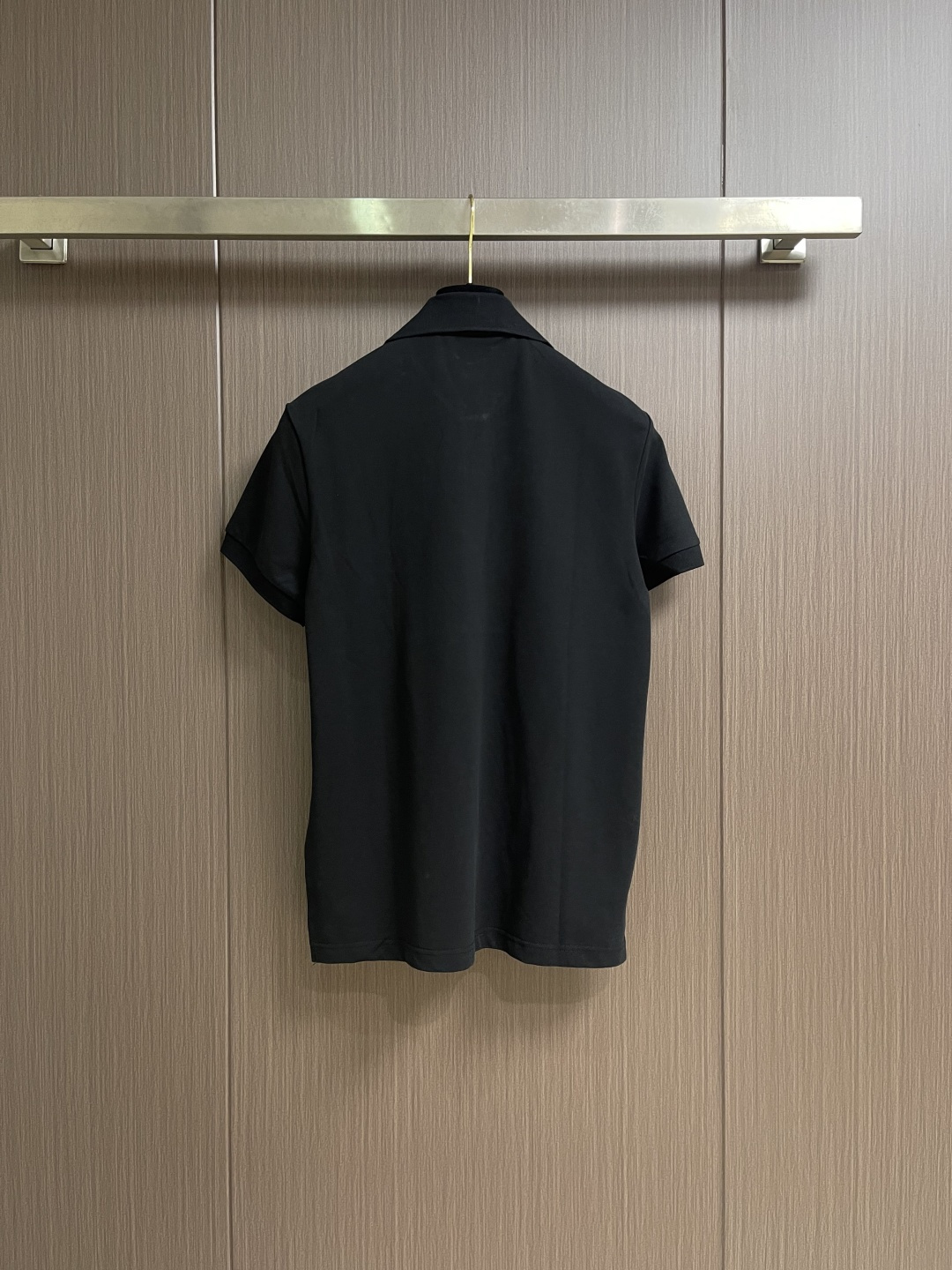 Lacoste 鳄鱼徽标短袖Polo衫 定制琉光蜂萃棉 细腻柔软 舒适透气 纯粹本白为底 以极简质感 诠