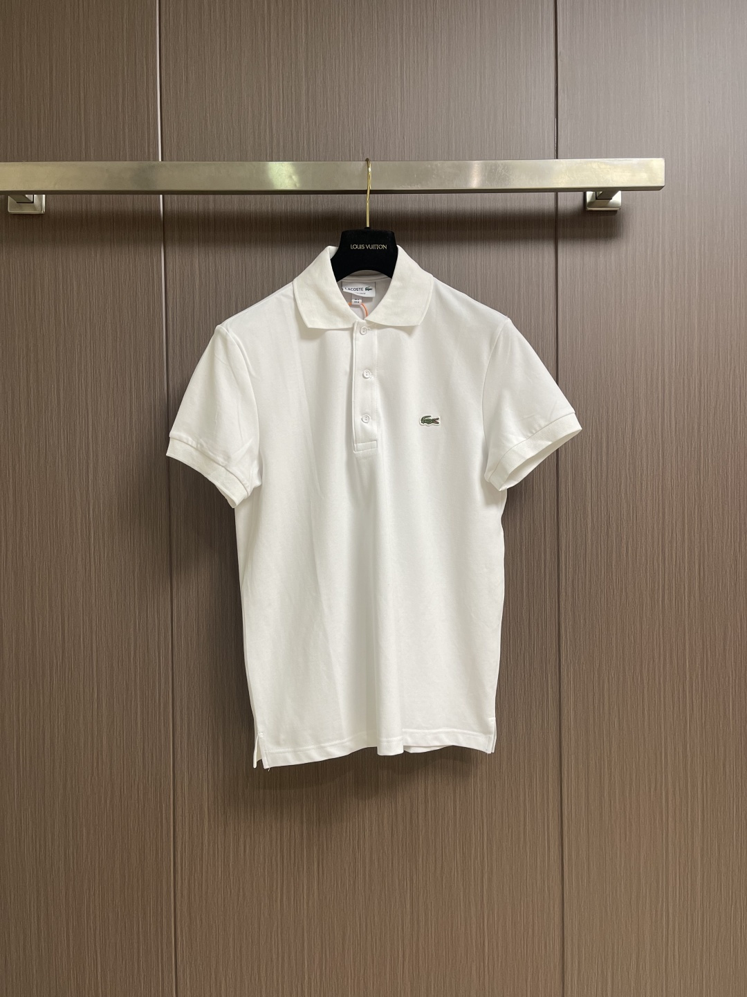 Lacoste 鳄鱼徽标短袖Polo衫 定制琉光蜂萃棉 细腻柔软 舒适透气 纯粹本白为底 以极简质感 诠
