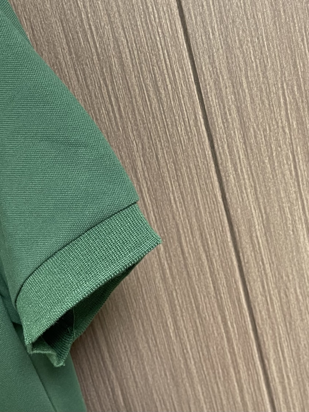 Lacoste 鳄鱼徽标短袖Polo衫 定制琉光蜂萃棉 细腻柔软 舒适透气 纯粹本白为底 以极简质感 诠