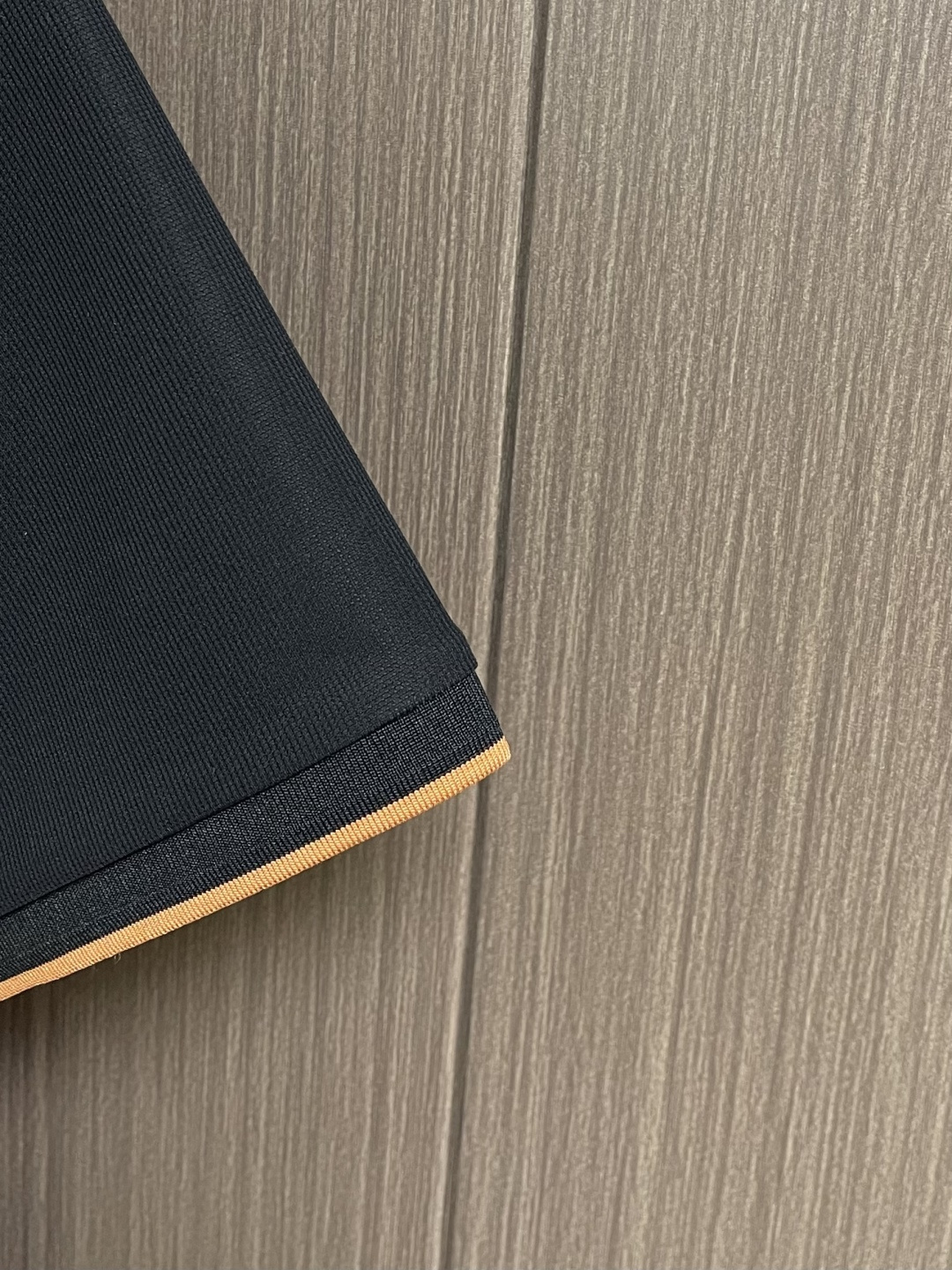 Zegna 2026SS新款短袖POLO，100％长绒棉珠地网眼面料，透气亲肤，抗皱有型！经典翻领，细节