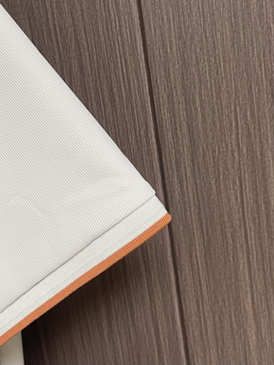 Zegna 2026SS新款短袖POLO，100％长绒棉珠地网眼面料，透气亲肤，抗皱有型！经典翻领，细节