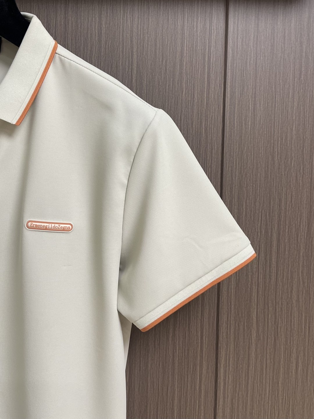 Zegna 2026SS新款短袖POLO，100％长绒棉珠地网眼面料，透气亲肤，抗皱有型！经典翻领，细节