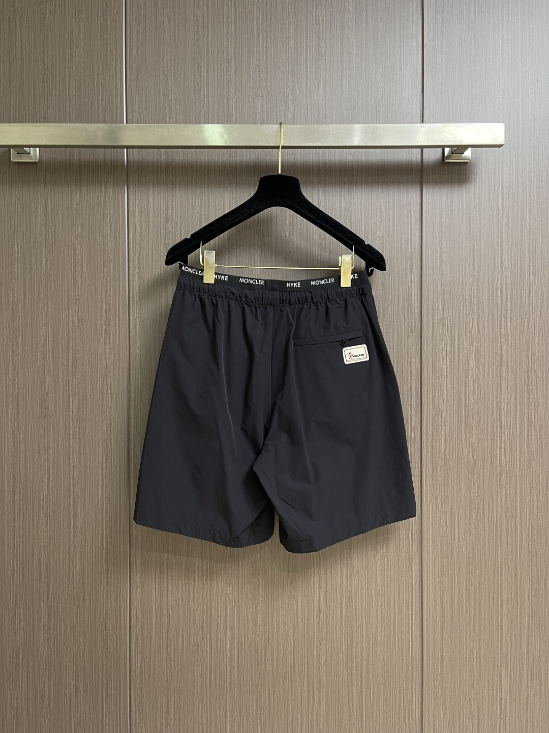 Moncler 2026ss新款短裤速干裤 高订制原版五金！上身效果超正，腿部线条完全得到彰显，全客供进