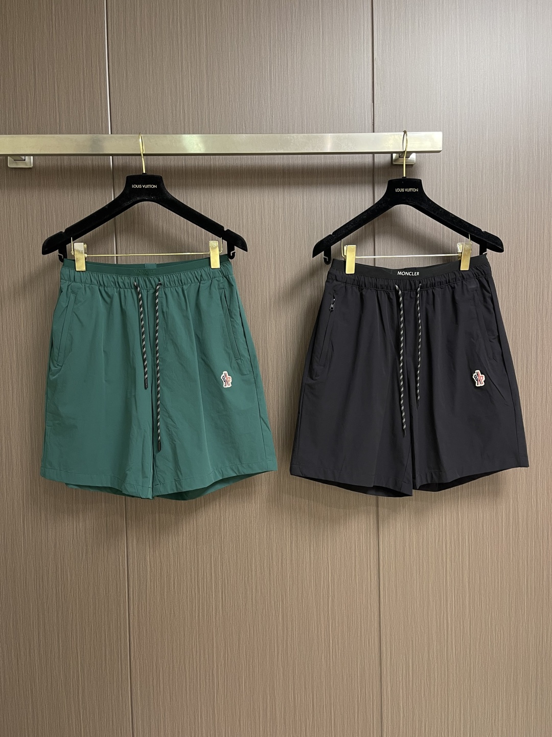 Moncler 2026ss新款短裤速干裤 高订制原版五金！上身效果超正，腿部线条完全得到彰显，全客供进