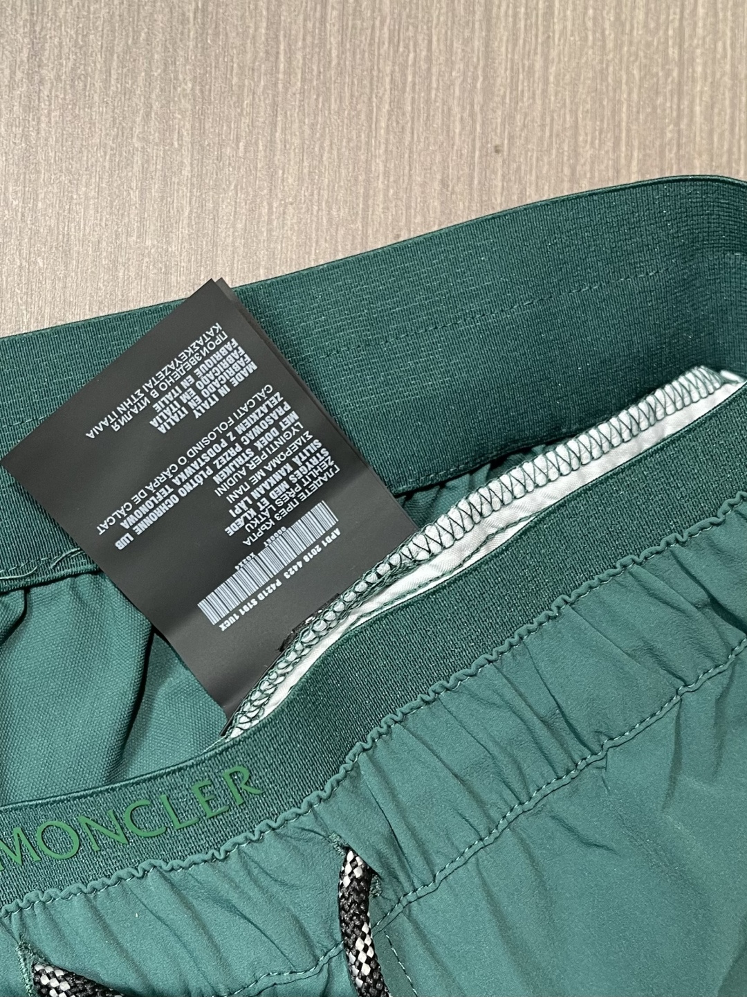 Moncler 2026ss新款短裤速干裤 高订制原版五金！上身效果超正，腿部线条完全得到彰显，全客供进