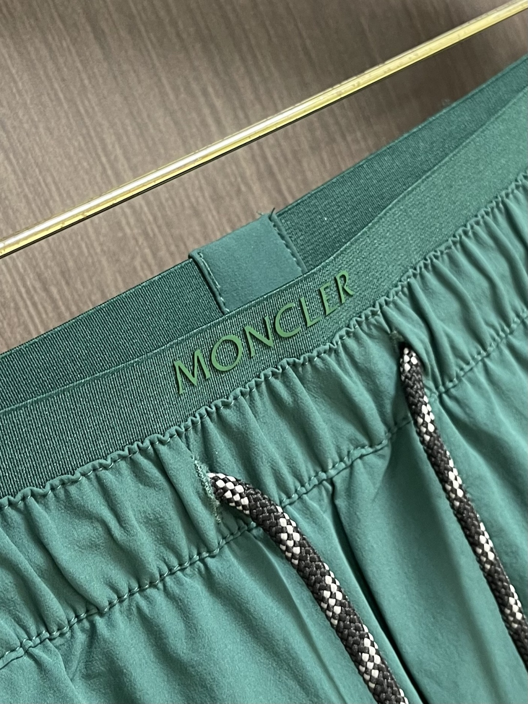 Moncler 2026ss新款短裤速干裤 高订制原版五金！上身效果超正，腿部线条完全得到彰显，全客供进