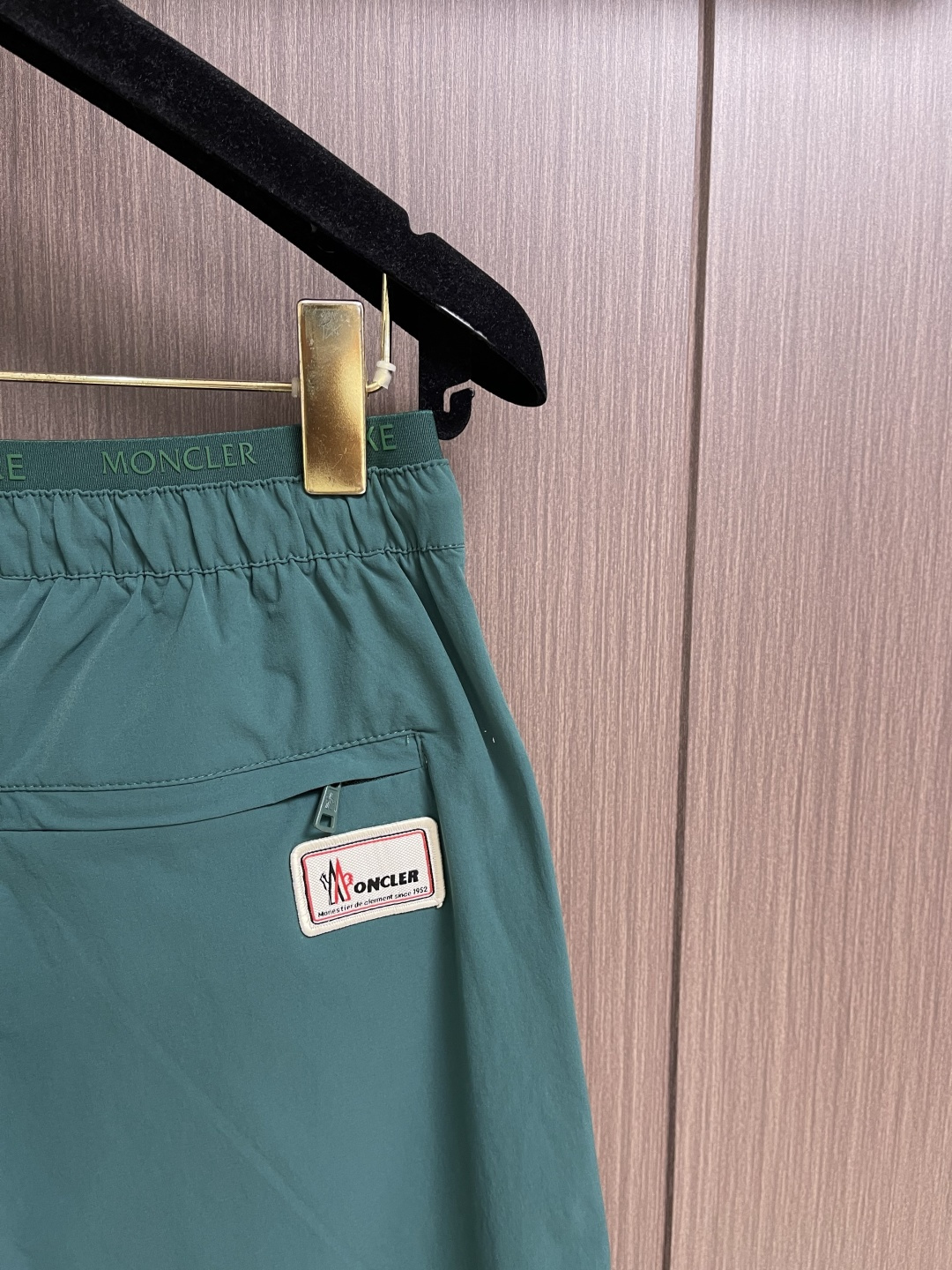 Moncler 2026ss新款短裤速干裤 高订制原版五金！上身效果超正，腿部线条完全得到彰显，全客供进