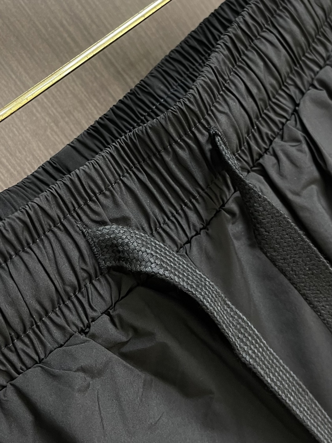 Moncler 2026ss新款短裤速干裤 高订制原版五金！上身效果超正，腿部线条完全得到彰显，全客供进