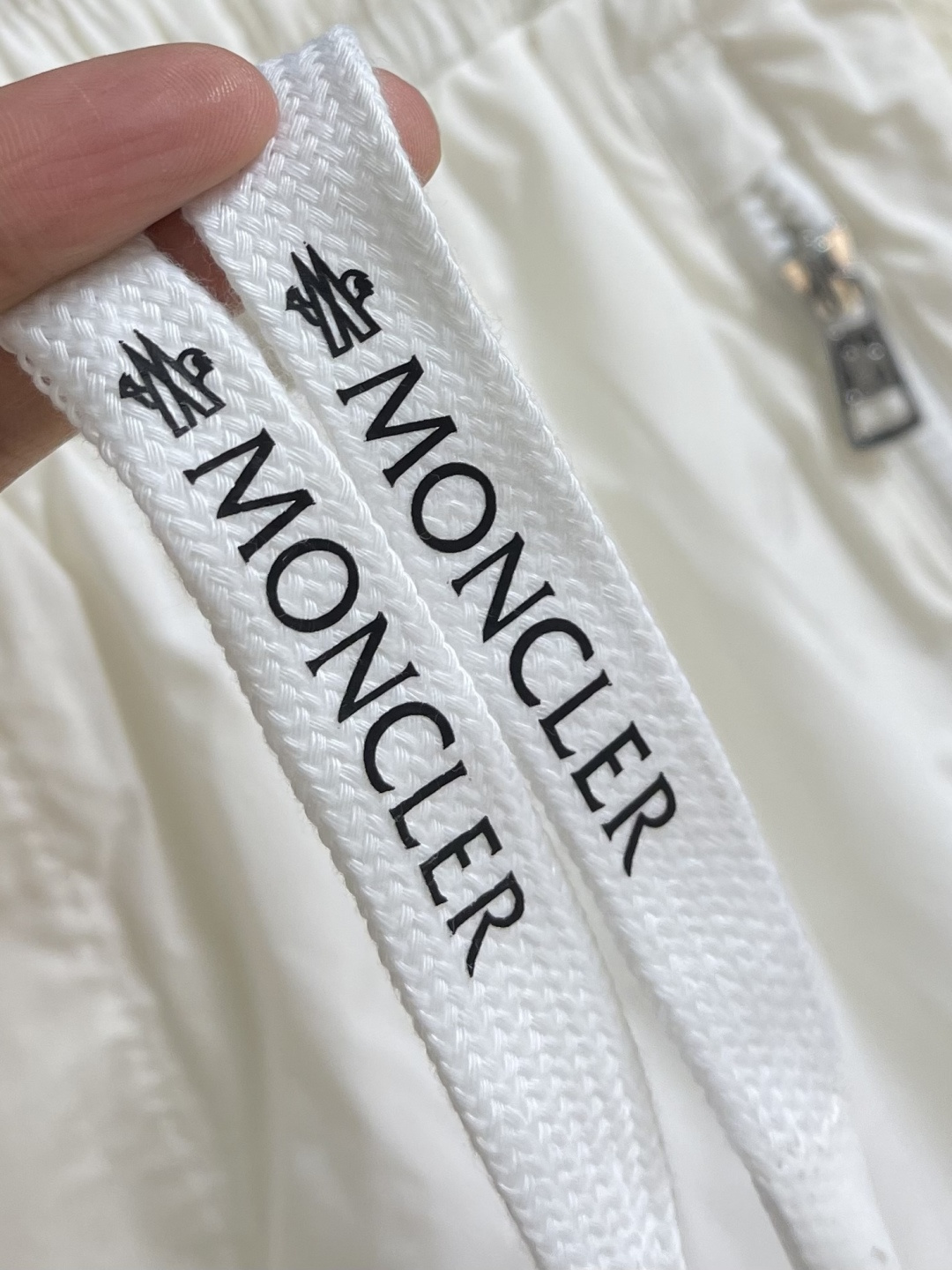 Moncler 2026ss新款短裤速干裤 高订制原版五金！上身效果超正，腿部线条完全得到彰显，全客供进