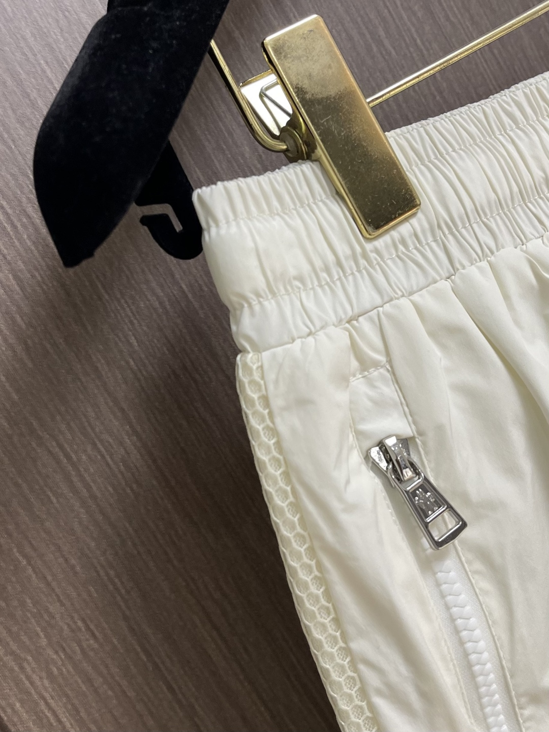 Moncler 2026ss新款短裤速干裤 高订制原版五金！上身效果超正，腿部线条完全得到彰显，全客供进