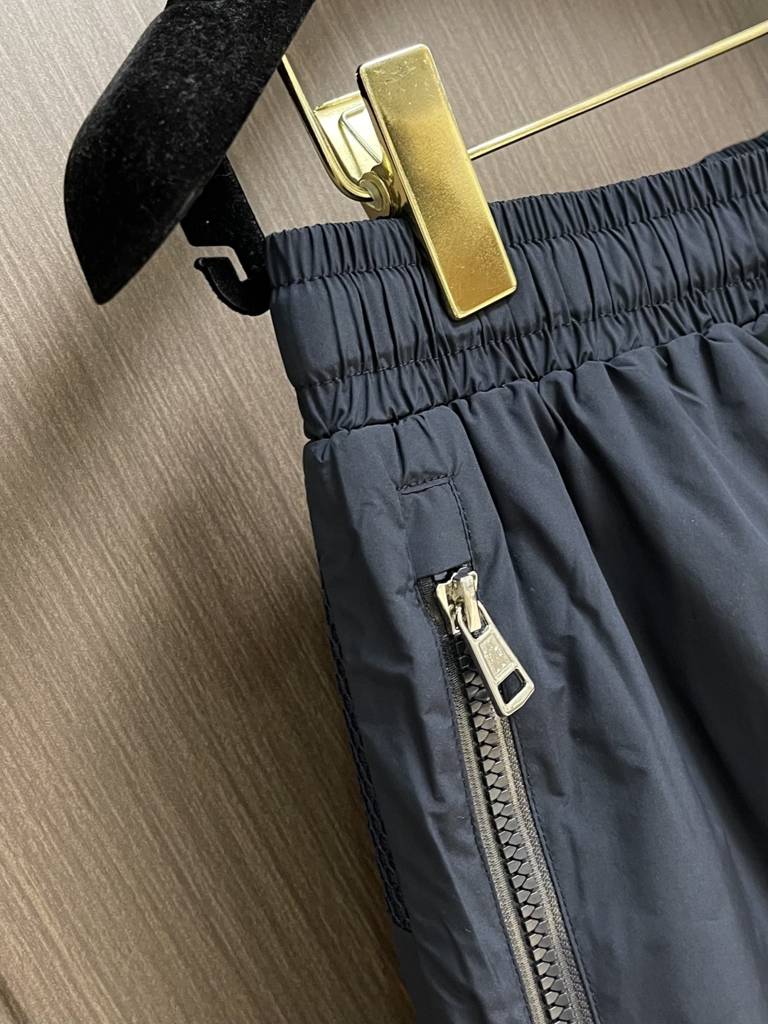 Moncler 2026ss新款短裤速干裤 高订制原版五金！上身效果超正，腿部线条完全得到彰显，全客供进