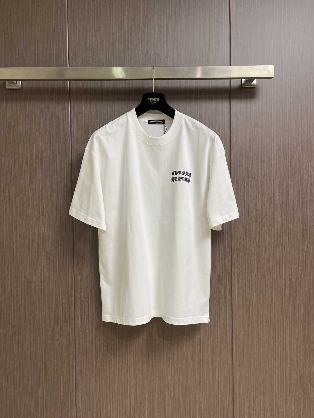 NO:950766,CH Croix Heart 2026SS early spring new cross perm T-shirt 280 grams of heavy cotton fabric Versatile couple style with perm and high-end sense A very worthy item Size S-XXL S code Length 73 Bust 110 Shoulder width 53 M code Length 74 Bust 114 Shoulder width 55 L code Length 75 Bust 118 Shoulder width 57 XL code Length 76  Bust 122, shoulder width 59, XXL length 77, bust 126, shoulder width 61, chrome hearts, tees, t-shirt,19860909CH 克罗心 2026SS早春新款十字烫钻t恤 280克重磅纯棉面料 百搭情侣款 烫钻高级感拉满 非常值得种草的一款单品 尺码S-XXL S码 衣长73 胸围110 肩宽53 M码衣长74 胸围114 肩宽55 L码 衣长75 胸围118 肩宽57 XL码 衣长76 胸围122 肩宽59 XXL码衣长77 胸围126 肩宽61,,chrome hearts,tees，t-shirt,,Men's clothing