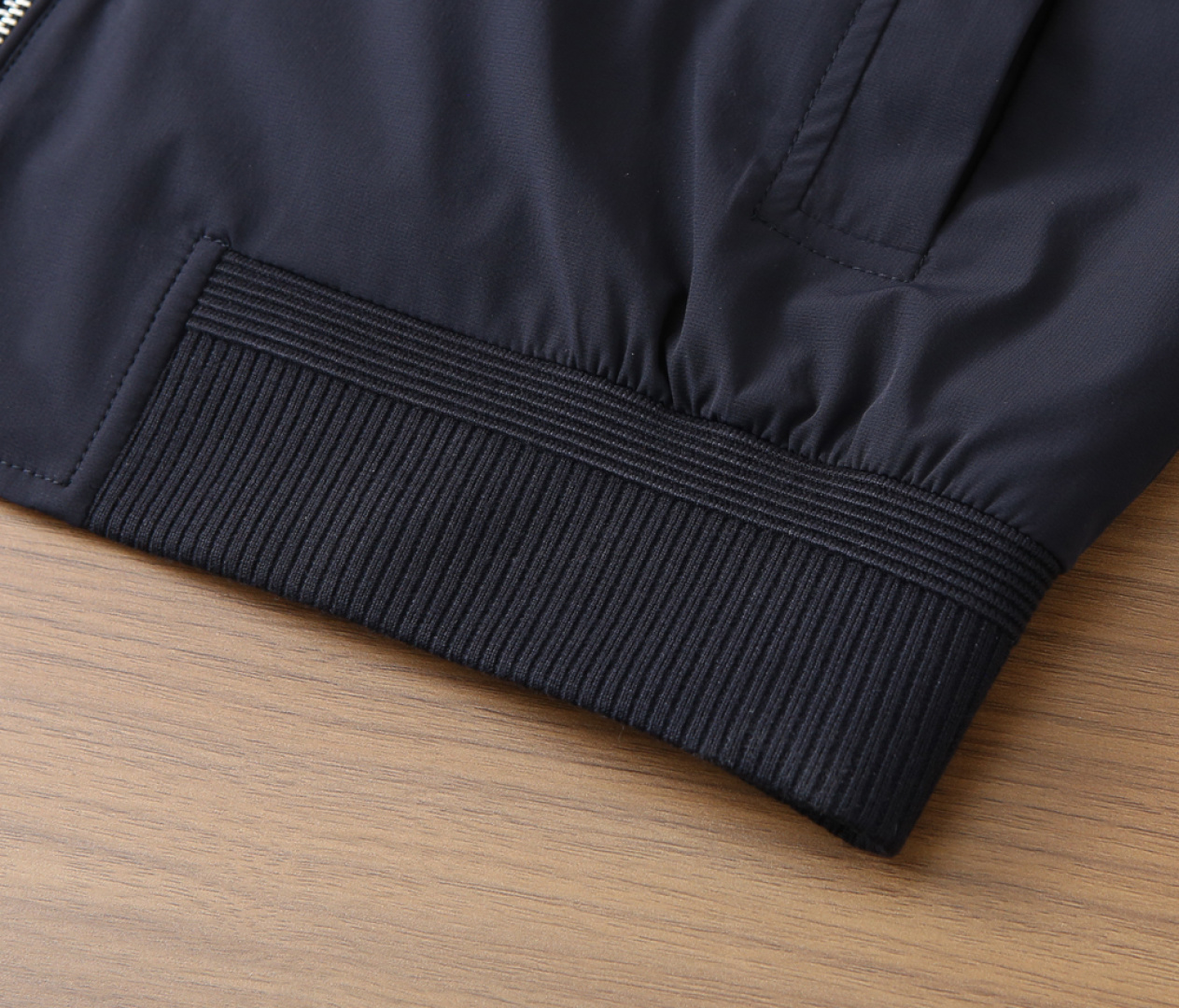 🌾lP🆕诺悠翩雅2026早春新款立领夹克外套，众多明星都爱穿的时尚百搭单品！喜欢经典简约的朋友,一定不能