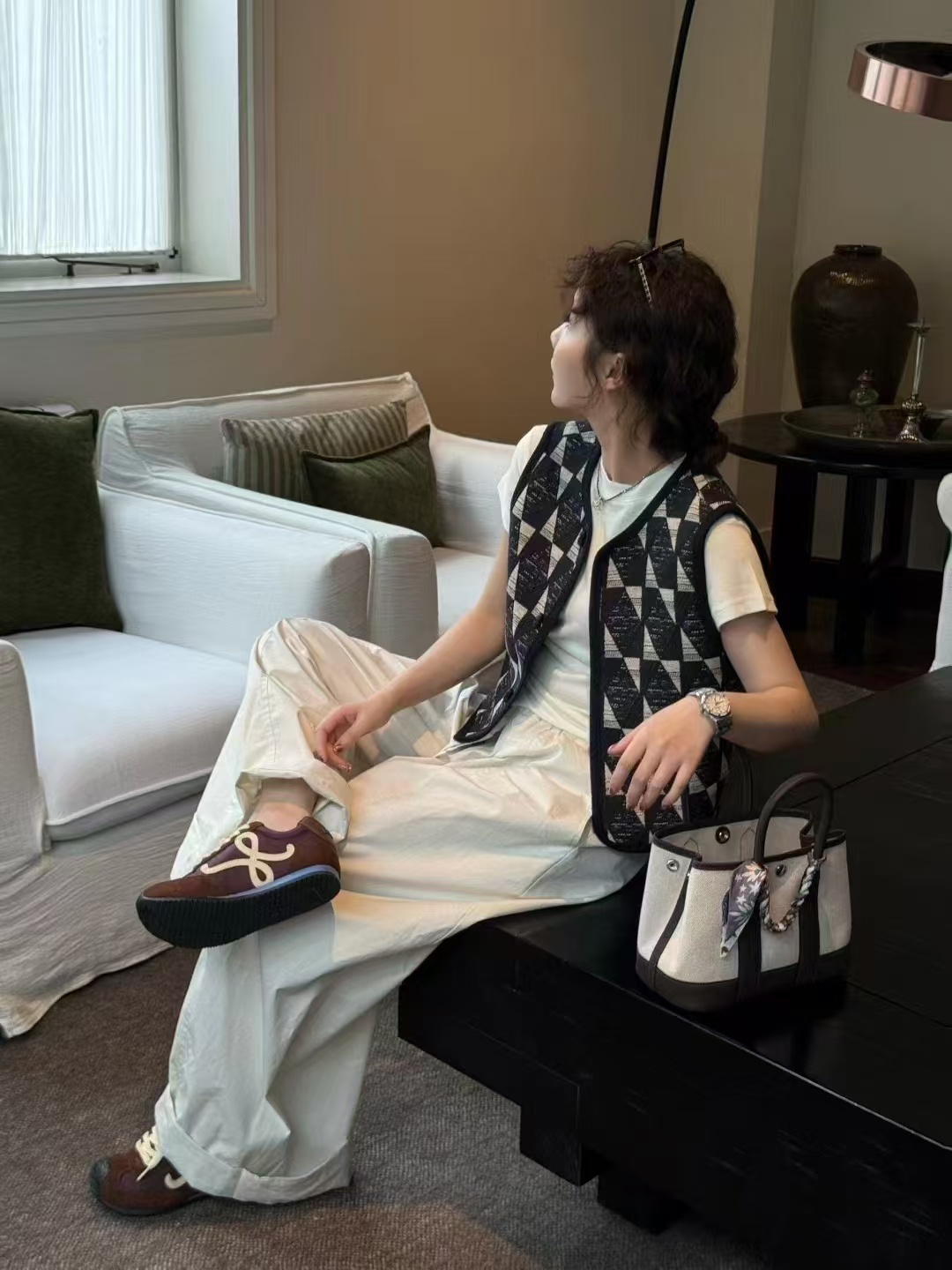 “High-Quality Women’s Winter Clothes: English-Style LV Packaging in SMLXL Sizes” - 图片 1