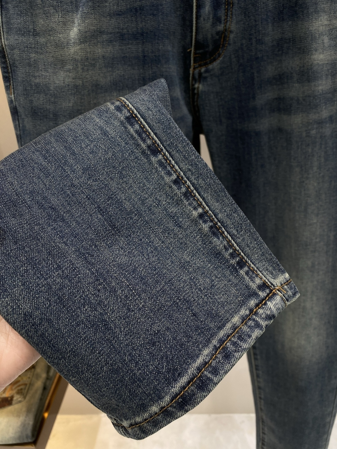 支持年后售后✅ 《𝙉𝙚𝙬🖤❤️alo 家》2026春款水洗休闲牛仔裤，进口原版水洗弹力面料，舒适有弹性，