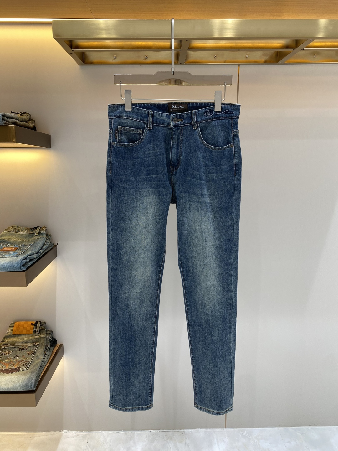 支持年后售后✅ 《𝙉𝙚𝙬🖤❤️Loro Piana家》2026春款水洗休闲牛仔裤，进口原版水洗弹力面料，