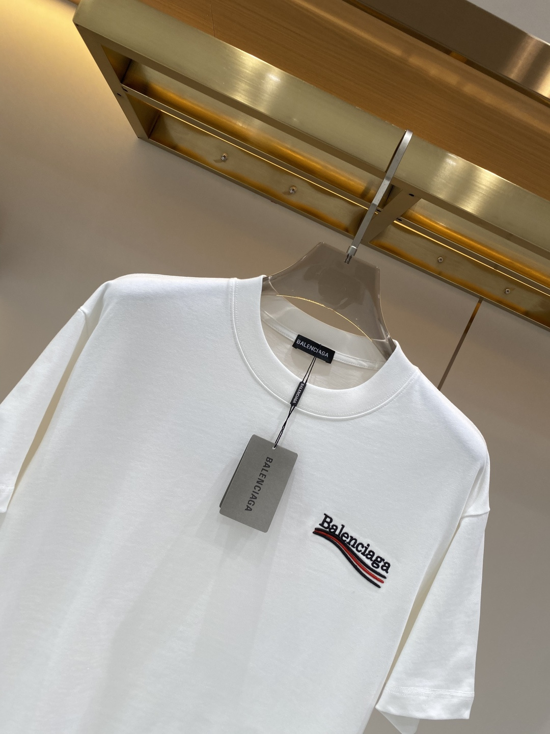 支持年后售后✅《𝙉𝙚𝙬🖤❤️巴黎家》2026新款首发专柜最新款短袖圆领T恤 高端订制 设计前卫时尚！刺绣