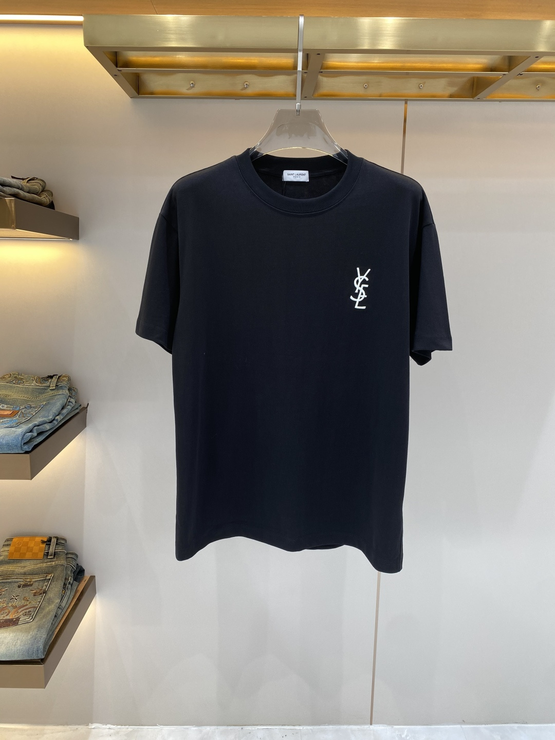 支持年后售后✅《𝙉𝙚𝙬🖤❤️圣罗家》2026短袖 顶级进口私货，高端字母短袖，时尚不失奢华 品质毋庸置疑