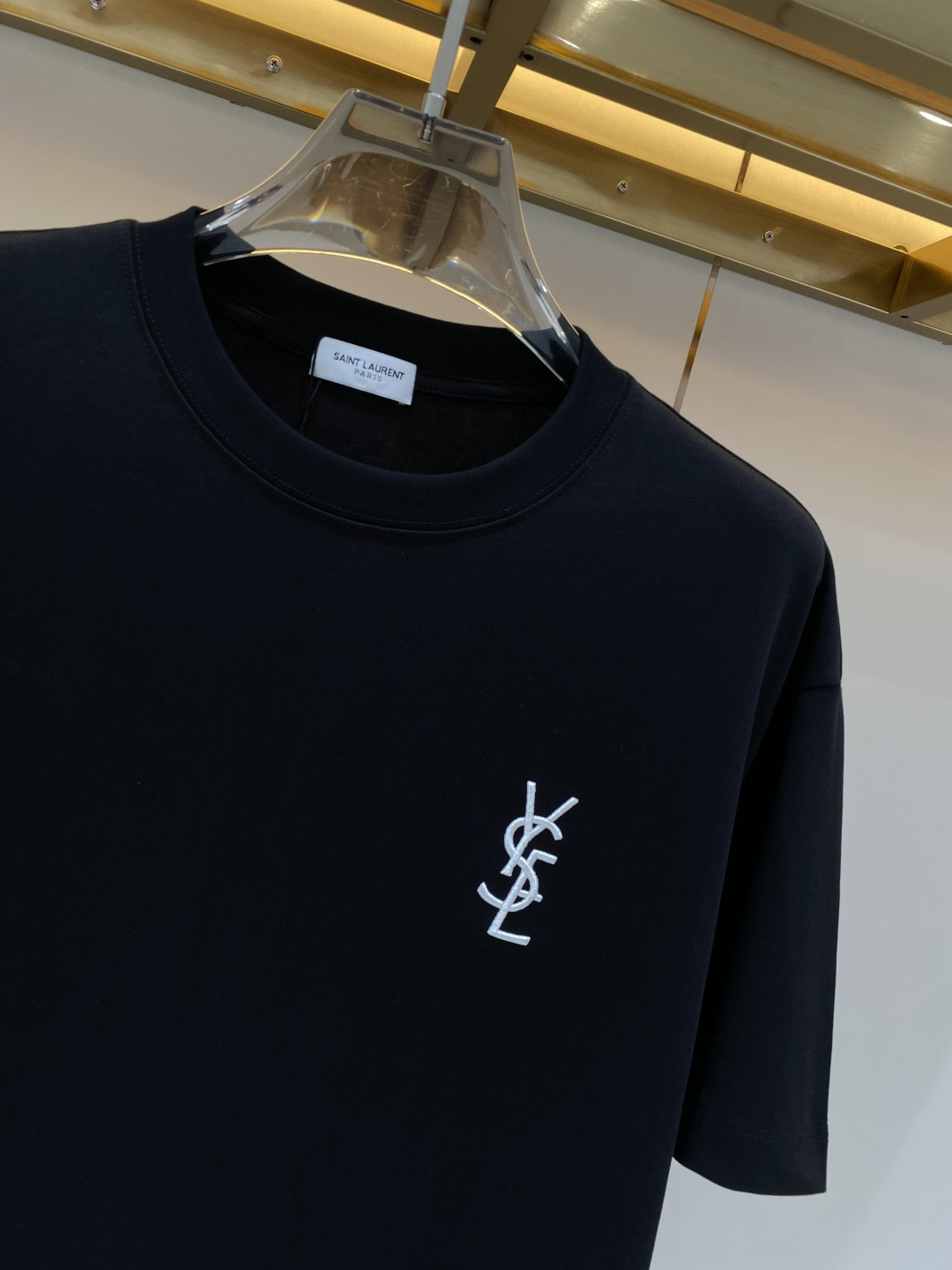 支持年后售后✅《𝙉𝙚𝙬🖤❤️圣罗家》2026短袖 顶级进口私货，高端字母短袖，时尚不失奢华 品质毋庸置疑