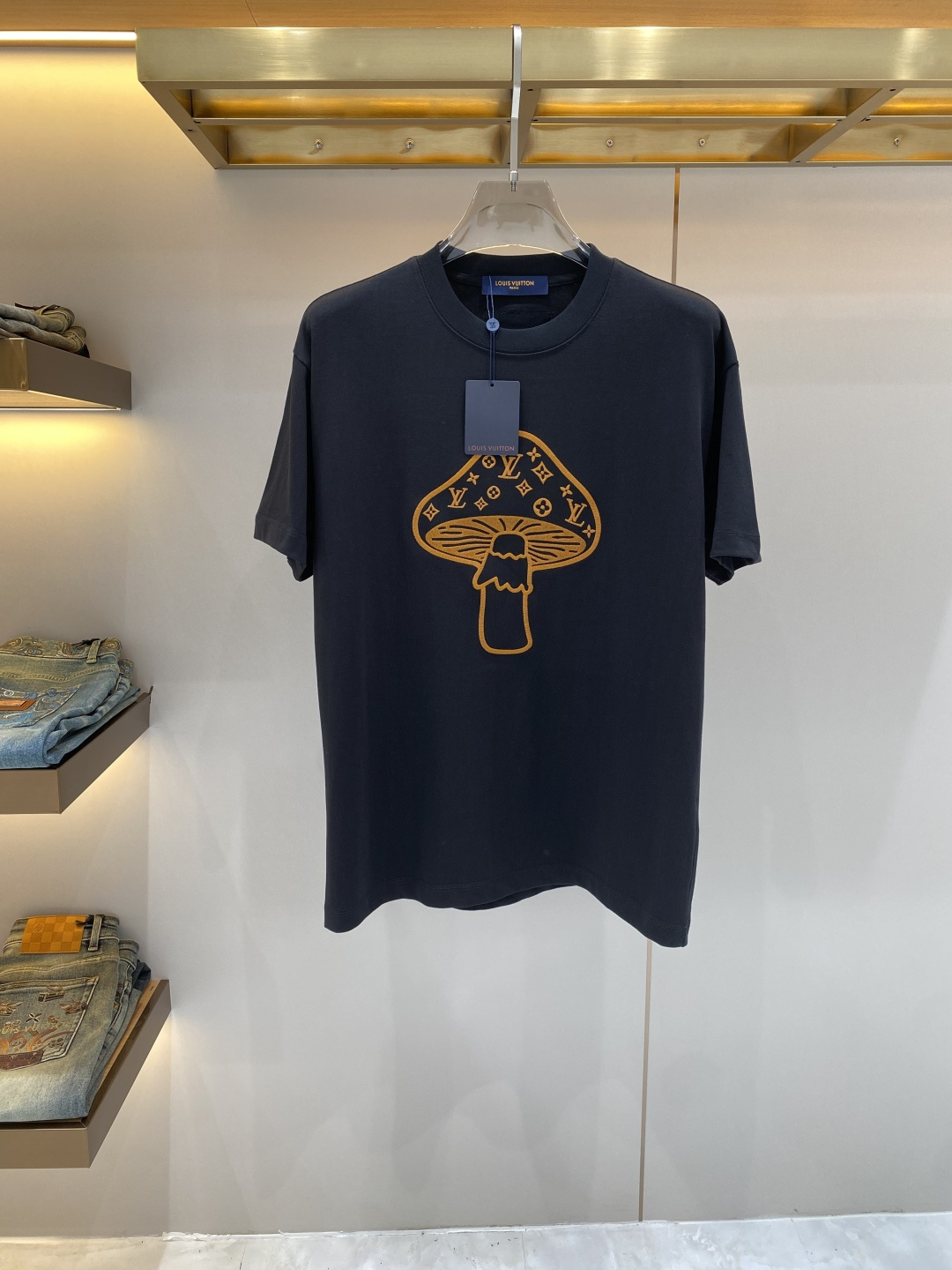 支持年后售后✅《𝙉𝙚𝙬🖤❤️驴家》2026短袖 顶级进口私货，高端字母短袖，时尚不失奢华 品质毋庸置疑 