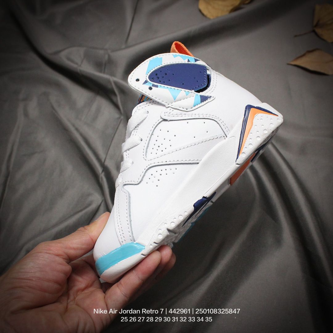图片[3]-Jordan/乔丹 中大童学生的潮流童鞋❗️潮爹潮妈追寻的单品🎁采用贴膜牛培皮革鞋面材质，中底钢印及缜密拉帮效果❗️耐克乔丹Nike Air Jordan Retro 7乔丹AJ7代中帮复古休闲文化篮球鞋\” 442961 类型：童鞋 尺码：25 26 27 28 29 30 31 32 33 34 35-选品中心