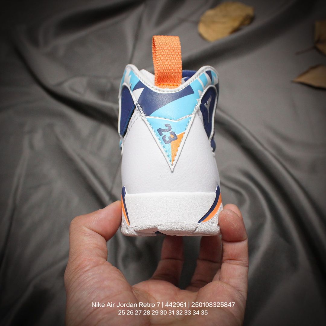 图片[4]-Jordan/乔丹 中大童学生的潮流童鞋❗️潮爹潮妈追寻的单品🎁采用贴膜牛培皮革鞋面材质，中底钢印及缜密拉帮效果❗️耐克乔丹Nike Air Jordan Retro 7乔丹AJ7代中帮复古休闲文化篮球鞋\” 442961 类型：童鞋 尺码：25 26 27 28 29 30 31 32 33 34 35-选品中心