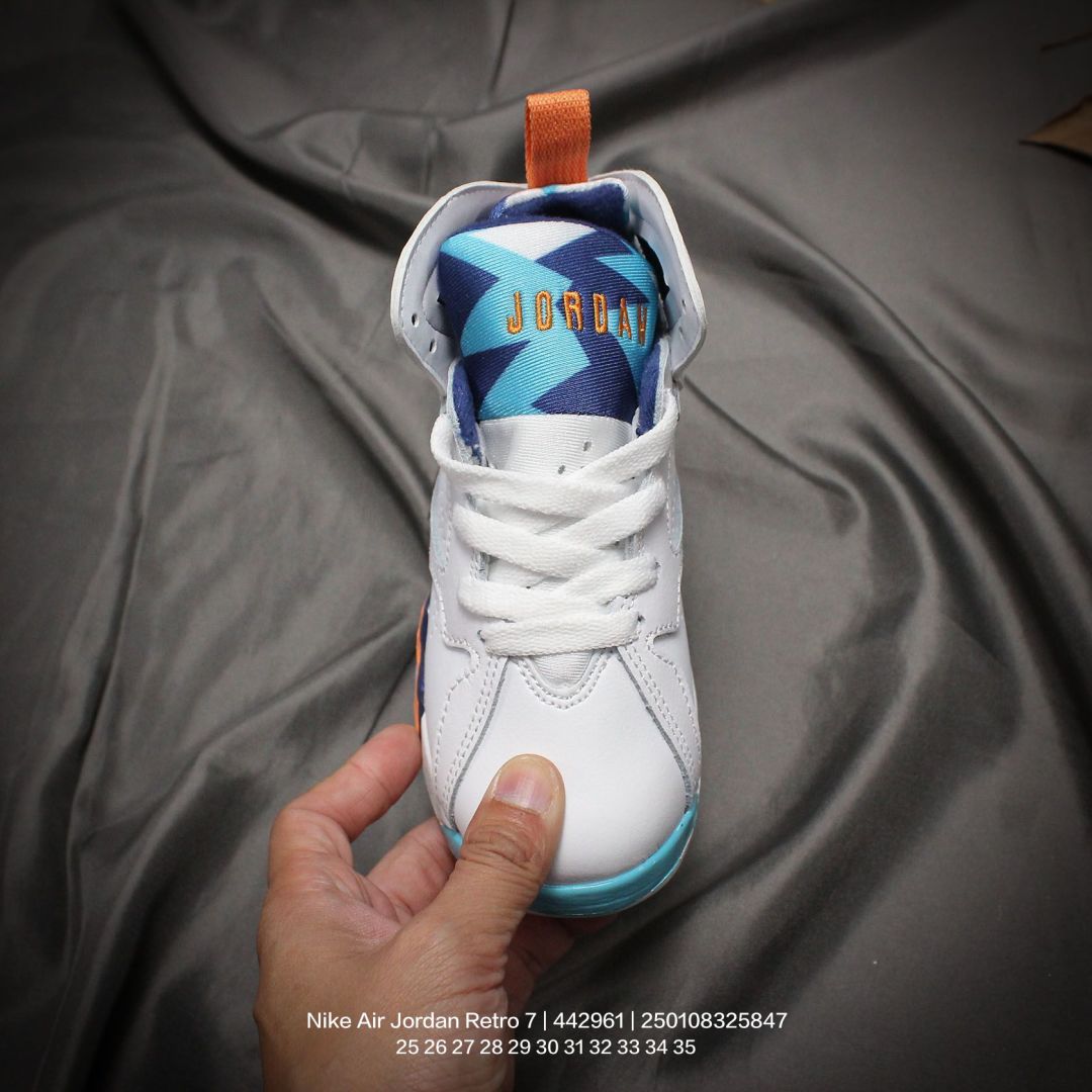图片[2]-Jordan/乔丹 中大童学生的潮流童鞋❗️潮爹潮妈追寻的单品🎁采用贴膜牛培皮革鞋面材质，中底钢印及缜密拉帮效果❗️耐克乔丹Nike Air Jordan Retro 7乔丹AJ7代中帮复古休闲文化篮球鞋\” 442961 类型：童鞋 尺码：25 26 27 28 29 30 31 32 33 34 35-选品中心