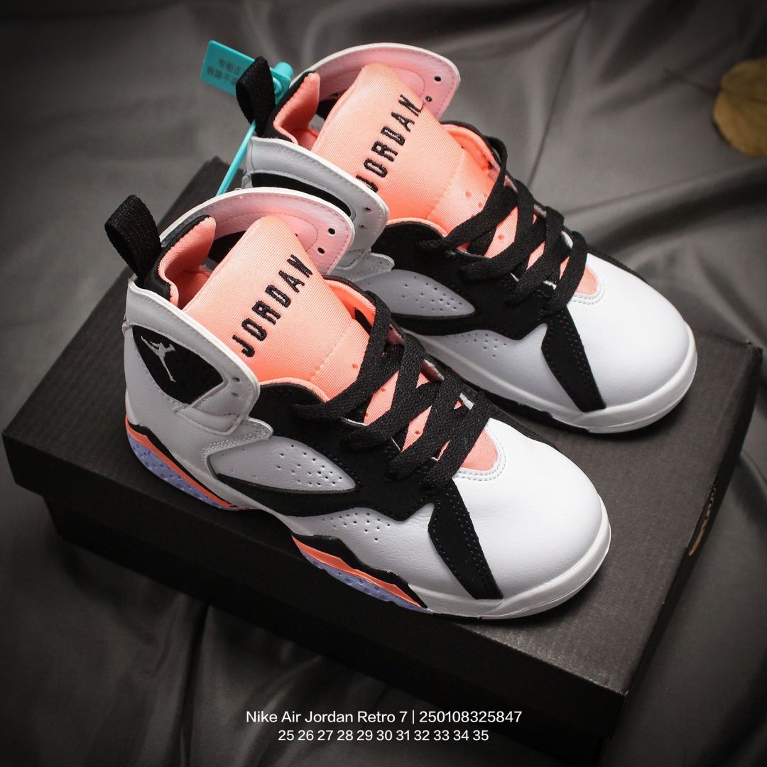 图片[9]-Jordan/乔丹 中大童学生的潮流童鞋❗️潮爹潮妈追寻的单品🎁采用贴膜牛培皮革鞋面材质，中底钢印及缜密拉帮效果❗️耐克乔丹Nike Air Jordan Retro 7乔丹AJ7代中帮复古休闲文化篮球鞋\” 类型：童鞋 尺码：25 26 27 28 29 30 31 32 33 34 35-选品中心