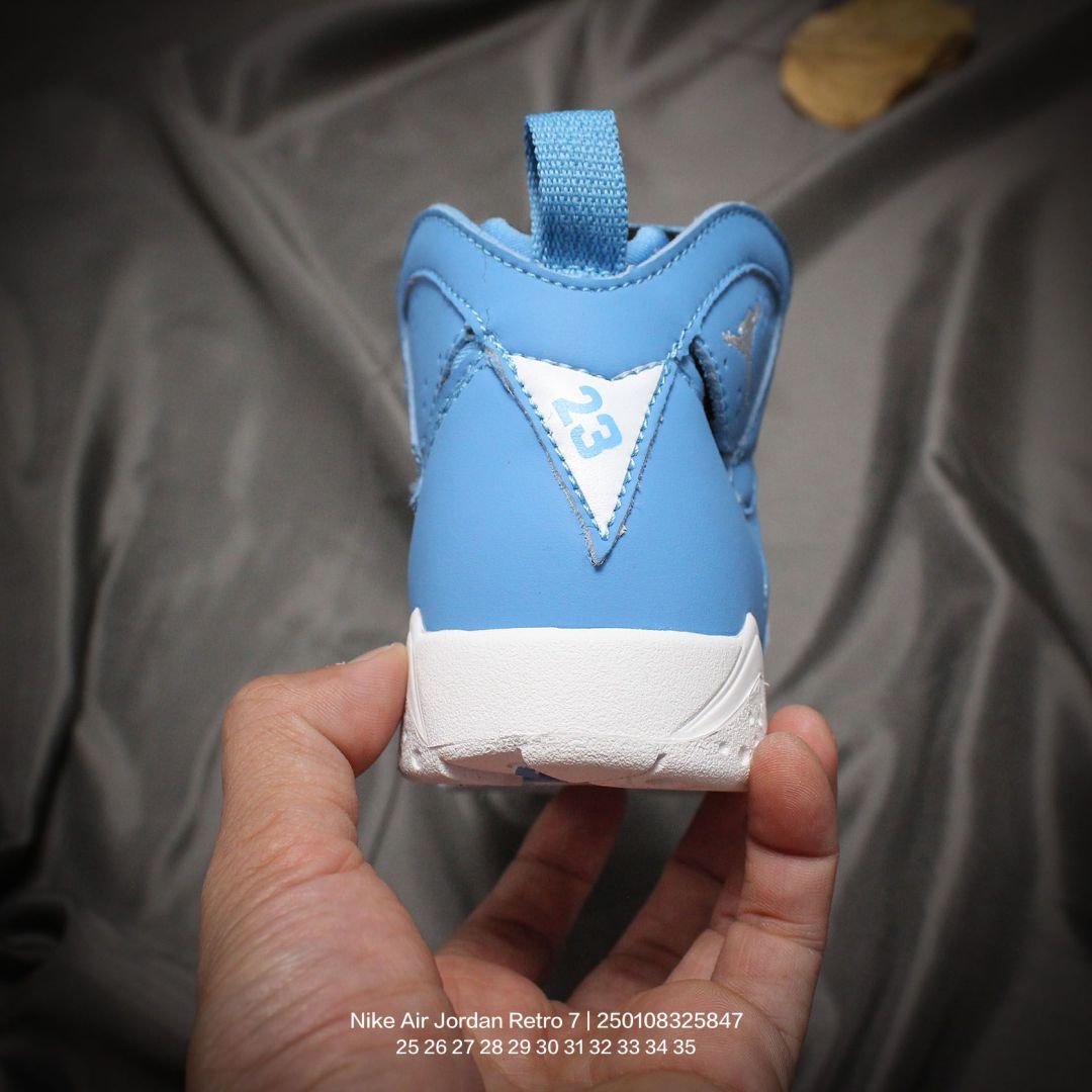 图片[4]-Jordan/乔丹 中大童学生的潮流童鞋❗️潮爹潮妈追寻的单品🎁采用贴膜牛培皮革鞋面材质，中底钢印及缜密拉帮效果❗️耐克乔丹Nike Air Jordan Retro 7乔丹AJ7代中帮复古休闲文化篮球鞋\” 类型：童鞋 尺码：25 26 27 28 29 30 31 32 33 34 35-选品中心