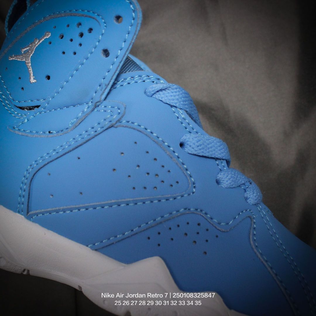 图片[6]-Jordan/乔丹 中大童学生的潮流童鞋❗️潮爹潮妈追寻的单品🎁采用贴膜牛培皮革鞋面材质，中底钢印及缜密拉帮效果❗️耐克乔丹Nike Air Jordan Retro 7乔丹AJ7代中帮复古休闲文化篮球鞋\” 类型：童鞋 尺码：25 26 27 28 29 30 31 32 33 34 35-选品中心