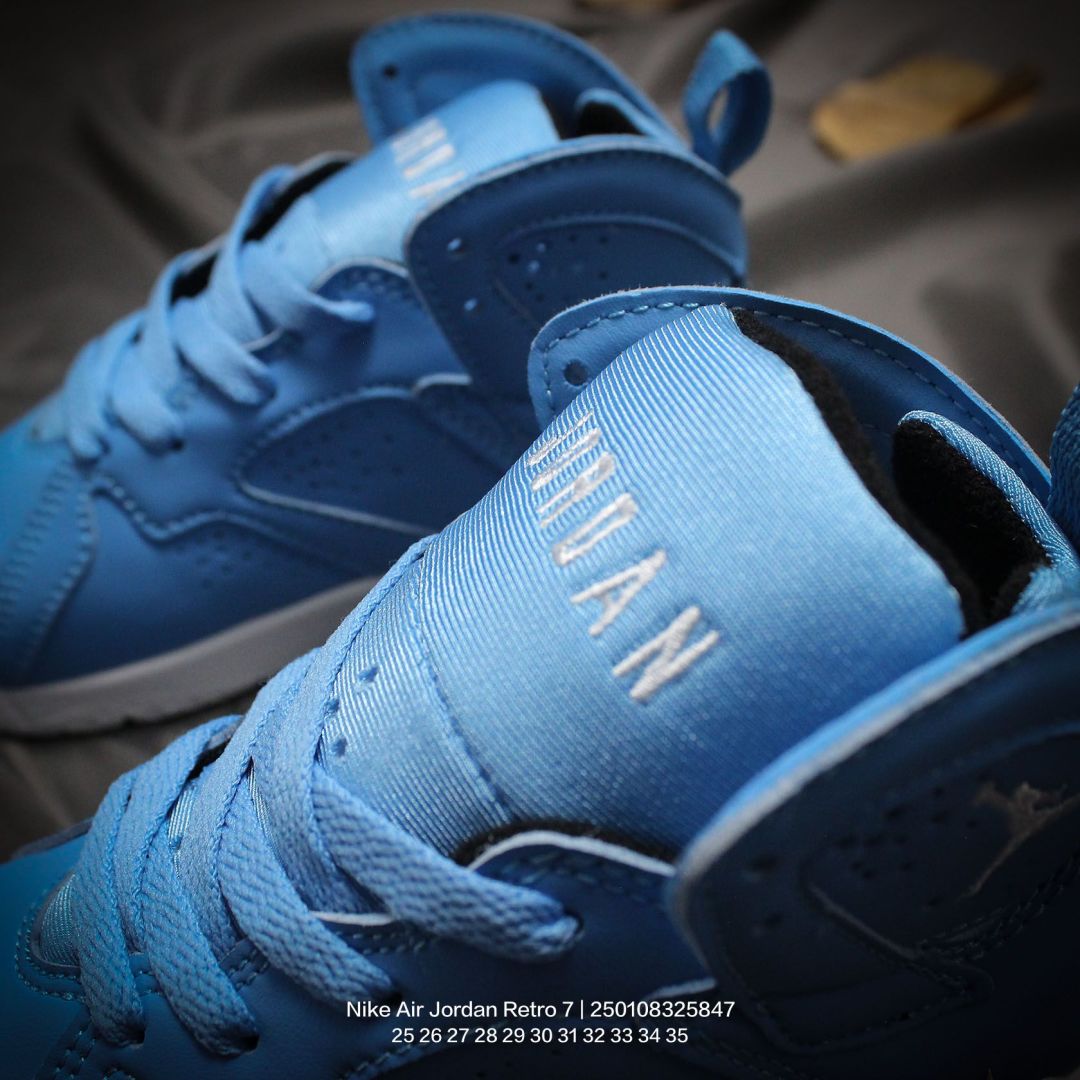 图片[7]-Jordan/乔丹 中大童学生的潮流童鞋❗️潮爹潮妈追寻的单品🎁采用贴膜牛培皮革鞋面材质，中底钢印及缜密拉帮效果❗️耐克乔丹Nike Air Jordan Retro 7乔丹AJ7代中帮复古休闲文化篮球鞋\” 类型：童鞋 尺码：25 26 27 28 29 30 31 32 33 34 35-选品中心