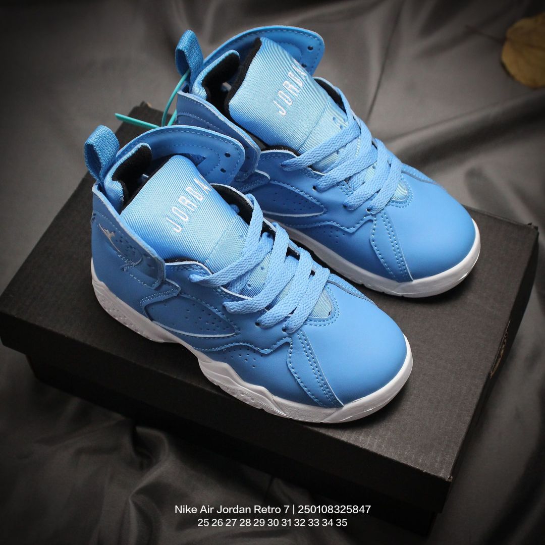 图片[9]-Jordan/乔丹 中大童学生的潮流童鞋❗️潮爹潮妈追寻的单品🎁采用贴膜牛培皮革鞋面材质，中底钢印及缜密拉帮效果❗️耐克乔丹Nike Air Jordan Retro 7乔丹AJ7代中帮复古休闲文化篮球鞋\” 类型：童鞋 尺码：25 26 27 28 29 30 31 32 33 34 35-选品中心