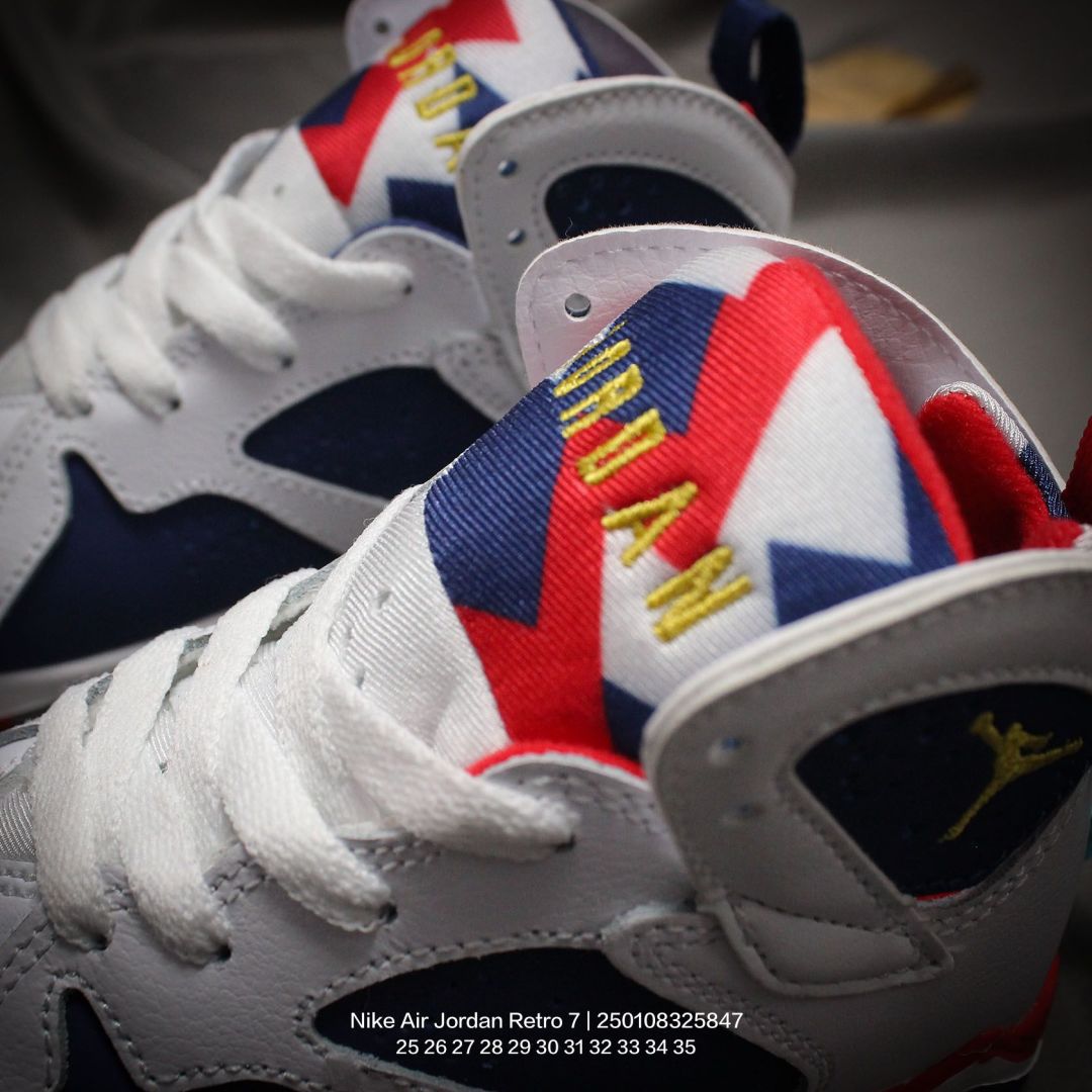 图片[7]-Jordan/乔丹 中大童学生的潮流童鞋❗️潮爹潮妈追寻的单品🎁采用贴膜牛培皮革鞋面材质，中底钢印及缜密拉帮效果❗️耐克乔丹Nike Air Jordan Retro 7乔丹AJ7代中帮复古休闲文化篮球鞋\” 类型：童鞋 尺码：25 26 27 28 29 30 31 32 33 34 35-选品中心