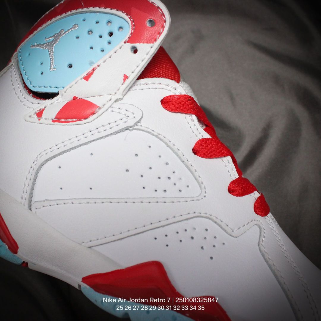 图片[6]-Jordan/乔丹 中大童学生的潮流童鞋❗️潮爹潮妈追寻的单品🎁采用贴膜牛培皮革鞋面材质，中底钢印及缜密拉帮效果❗️耐克乔丹Nike Air Jordan Retro 7乔丹AJ7代中帮复古休闲文化篮球鞋\” 类型：童鞋 尺码：25 26 27 28 29 30 31 32 33 34 35-选品中心