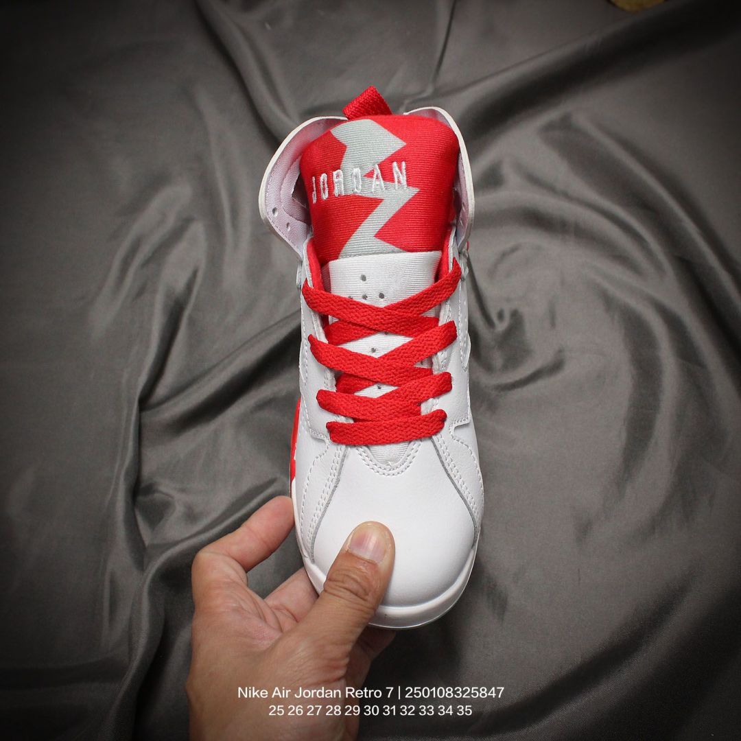 图片[2]-Jordan/乔丹 中大童学生的潮流童鞋❗️潮爹潮妈追寻的单品🎁采用贴膜牛培皮革鞋面材质，中底钢印及缜密拉帮效果❗️耐克乔丹Nike Air Jordan Retro 7乔丹AJ7代中帮复古休闲文化篮球鞋\” 类型：童鞋 尺码：25 26 27 28 29 30 31 32 33 34 35-选品中心