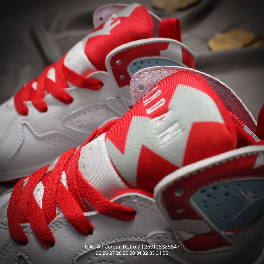 图片[7]-Jordan/乔丹 中大童学生的潮流童鞋❗️潮爹潮妈追寻的单品🎁采用贴膜牛培皮革鞋面材质，中底钢印及缜密拉帮效果❗️耐克乔丹Nike Air Jordan Retro 7乔丹AJ7代中帮复古休闲文化篮球鞋\” 类型：童鞋 尺码：25 26 27 28 29 30 31 32 33 34 35-选品中心