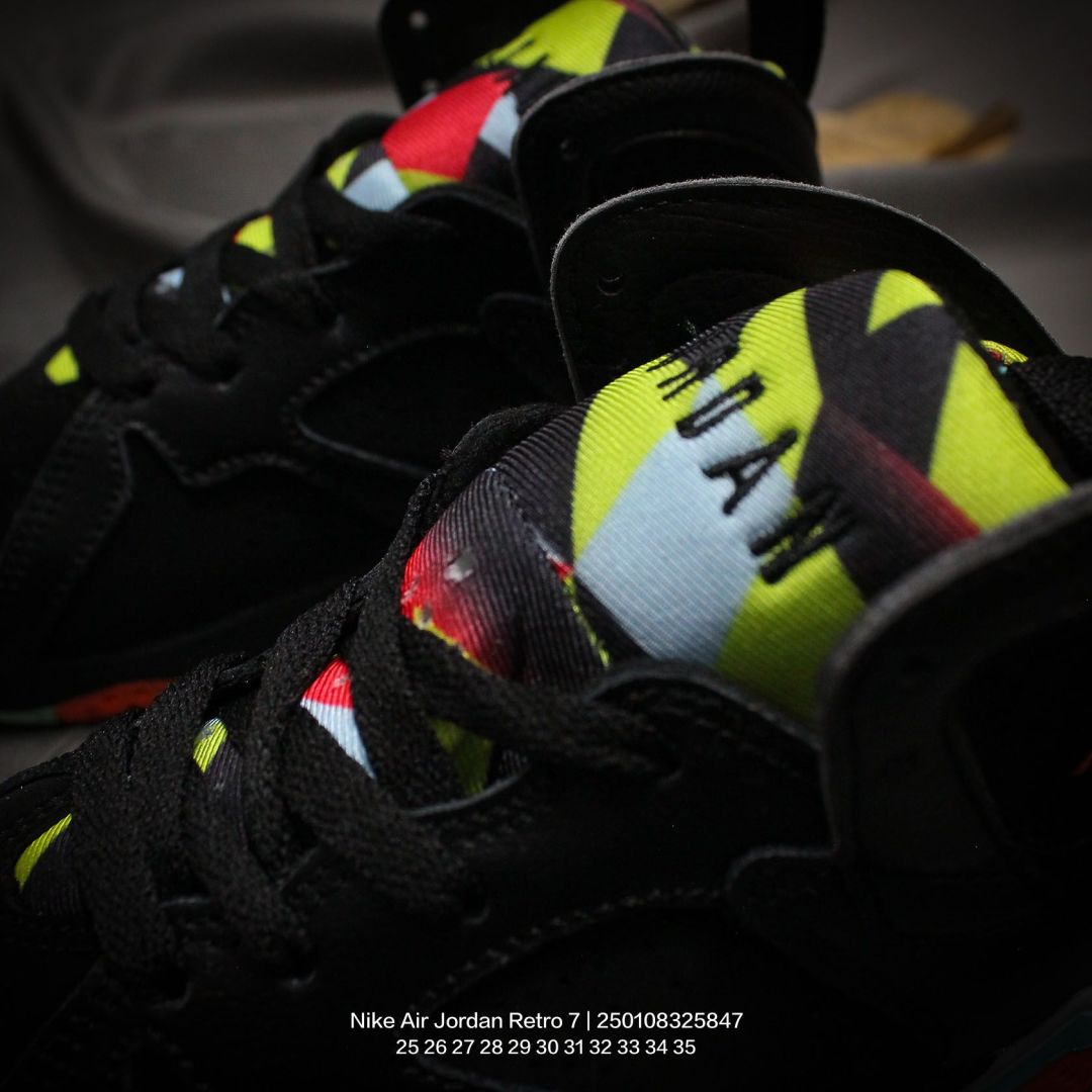 图片[7]-Jordan/乔丹 中大童学生的潮流童鞋❗️潮爹潮妈追寻的单品🎁采用贴膜牛培皮革鞋面材质，中底钢印及缜密拉帮效果❗️耐克乔丹Nike Air Jordan Retro 7乔丹AJ7代中帮复古休闲文化篮球鞋\” 类型：童鞋 尺码：25 26 27 28 29 30 31 32 33 34 35-选品中心