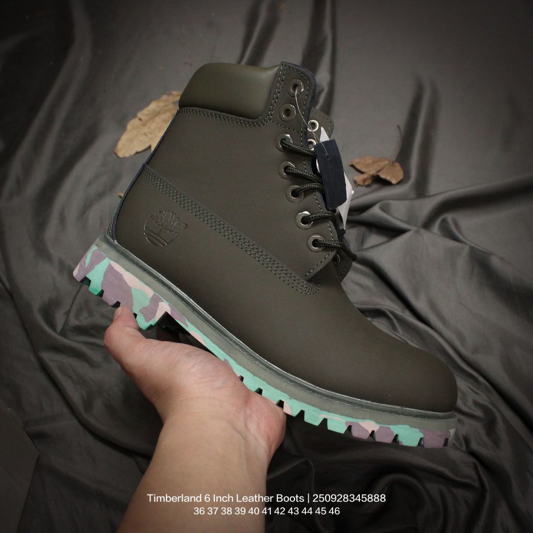 💰130
Timberland/添柏岚 原楦原纸版数据开发,采用磨砂皮革鞋面材质(内里搭配纤维皮革材料!!),搭载抗疲劳减震蜂窝PU鞋垫,外置轻便防滑双层橡胶大底❗️全球领先户外品牌·添柏岚Timberland 6 Inch Leather Boots添柏岚经典户外6英寸大黄靴
类型:男女鞋
码数:36 37 38 39 40 41 42 43 44 45 46
编码:250928345.888