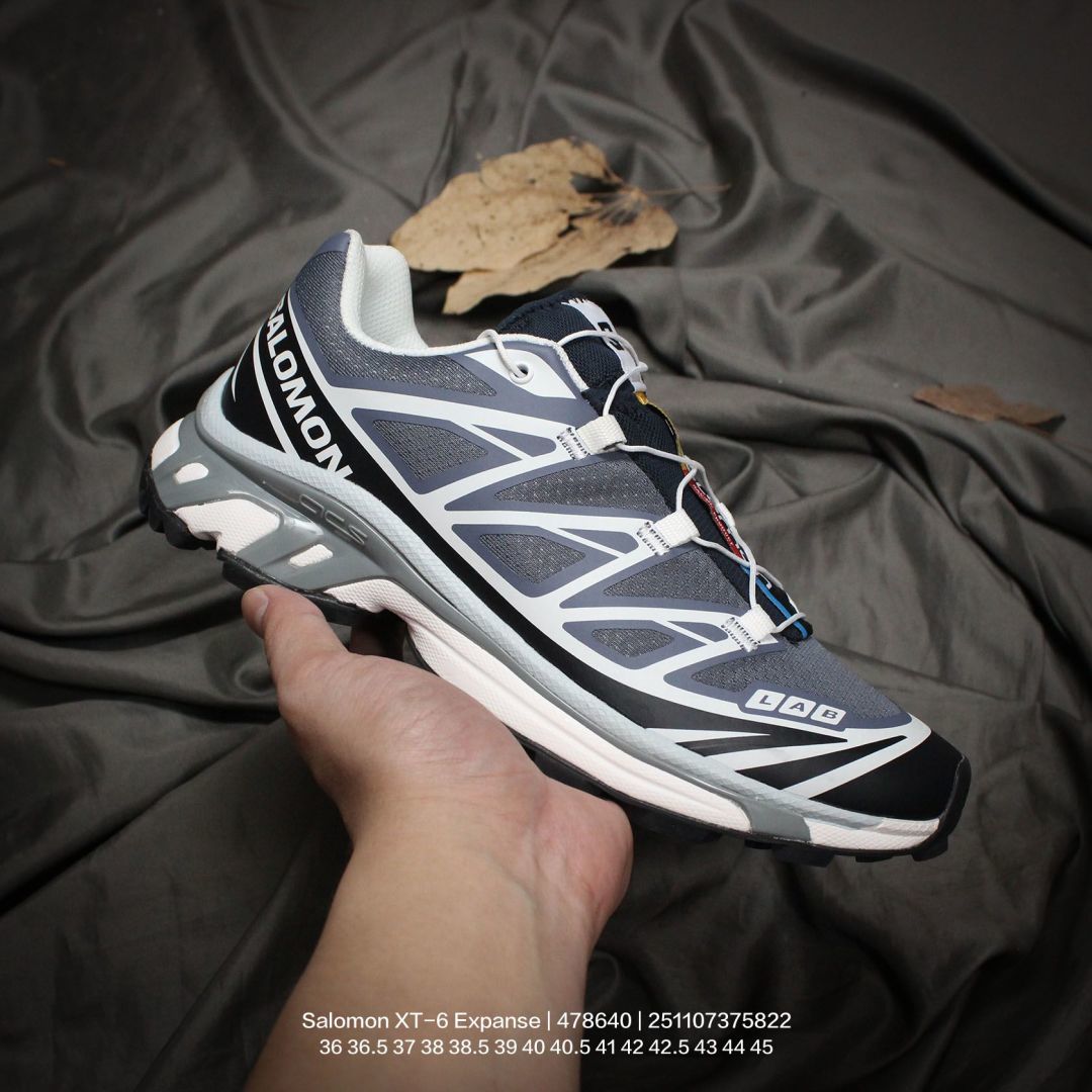 💰160
Salomon/萨洛蒙 男女鞋真标半码制，升级原楦开发版型，采用耐磨防护透气网布鞋面材质，欧索莱环保去臭环型组合鞋垫，中底EnergyCell缓震物料组合ACS技术外底❗️具层次感的复古风格,法国户外品牌-萨洛蒙/Salomon XT-6 ExpanseTriple/Black"XT-6浩瀚系列越野徒步外休闲运动跑步鞋“ 478640

类型：男女鞋
码数：36 36.5 37 38 38.5 39 40 40.5 41 42 42.5 43 44 45
编码：251107375.822