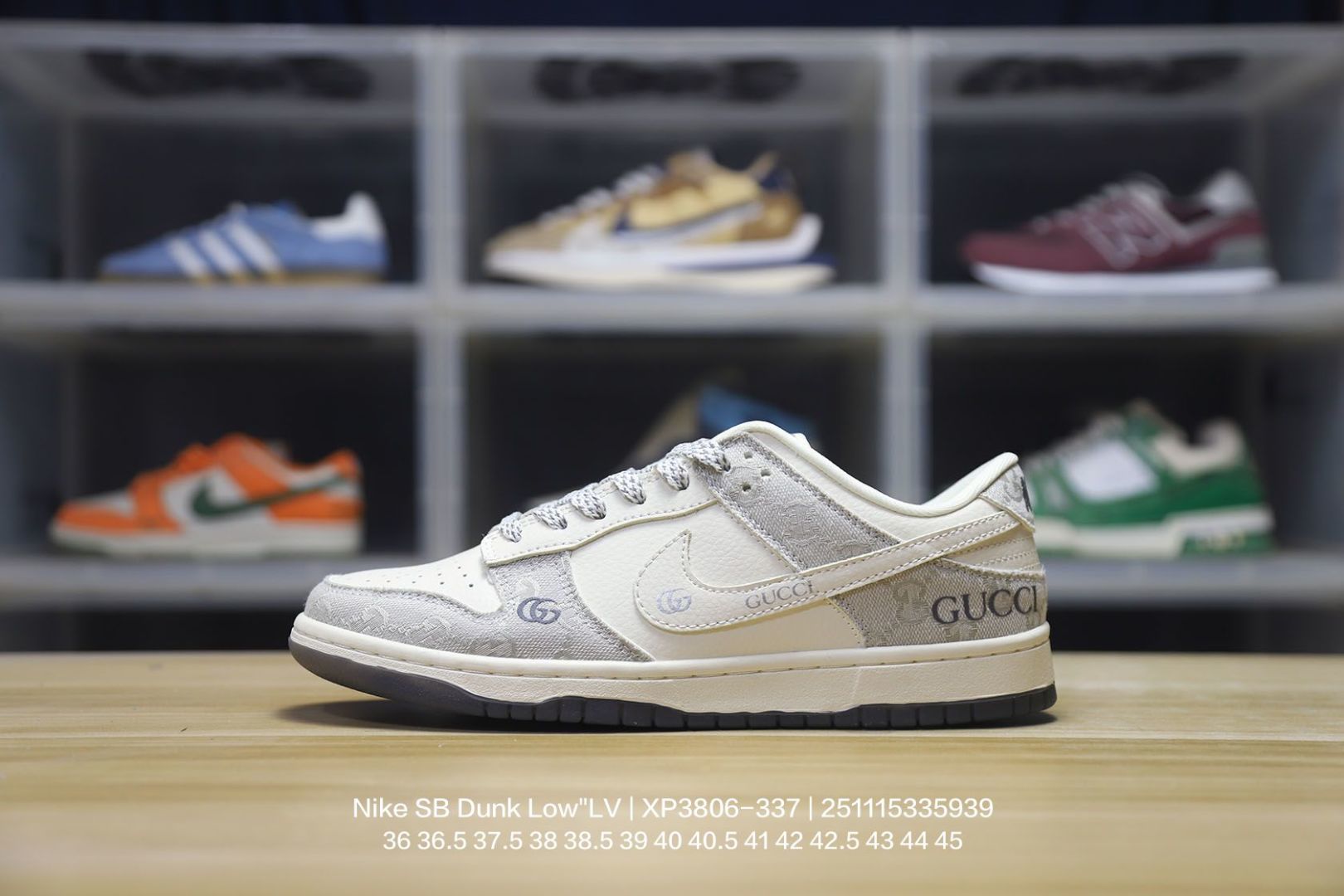 💰120
Nike/耐克 男女鞋真标半码制，全新更新数据窄楦翘头版型，采用荔枝纹牛剖革组合提花牛仔帆布鞋面材质，大厂水平严控清洁度，缜密拉帮中底布，鞋垫嵌EVA缓震物料及背胶，全新窄版翘头耐磨橡胶大底❗️创意定制配色,联乘法国顶级高奢品牌·路易威登Louis Vuitton x Nike SB Dunk Low"LV Monogram"扣篮系列低帮休闲运动滑板板鞋 XP3816-337

类型：男女鞋
码数：36 36.5 37.5 38 38.5 39 40 40.5 41 42 42.5 43 44 45
编码：251115335.939