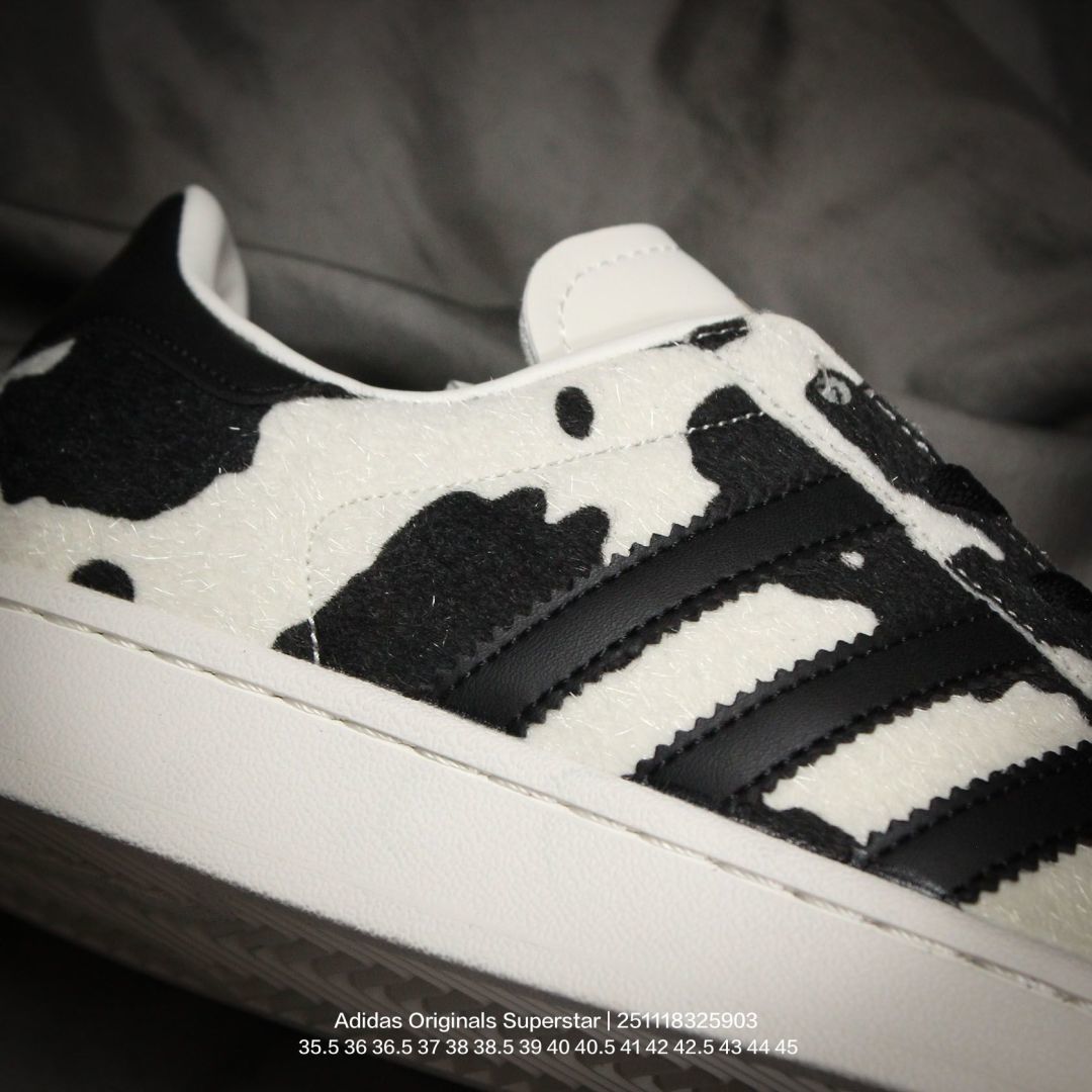 💰110
Adidas/阿迪达斯 男女鞋真标半码制,升级原楦原纸版开发,采用牛剖革鞋面材质,2020改良全包围鞋垫,正确2020版鞋底模具及扇贝头盖片❗阿迪达斯/三叶草Adidas Originals Superstar II 经典贝壳头系列低帮百搭休闲运动板鞋“
类型:男女鞋
码数: 35.5 36 36.5 37 38 38.5 39 40 40.5 41 42 42.5 43 44 45
编码:251118325.903