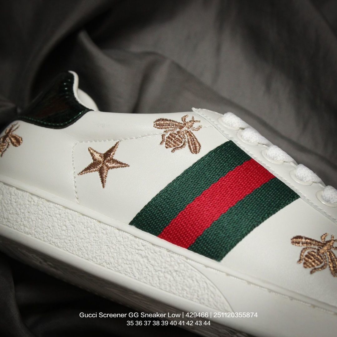 💰140
GUCCI/古驰 采用软感磨砂小牛皮及纯棉提花布鞋面材质,正确抓绒毛巾绒内里及头层皮革灌塑PU乳胶脚垫,外置做旧效果双层TPU防变形橡胶大底❗️意大利时装奢饰品牌·古驰Gucci Screener GG Sneaker Low 经典原型系列复古百搭老爹休闲板鞋 429466
类型:男女鞋
码数:35 36 37 38 39 40 41 42 43 44
编码:251120355.874