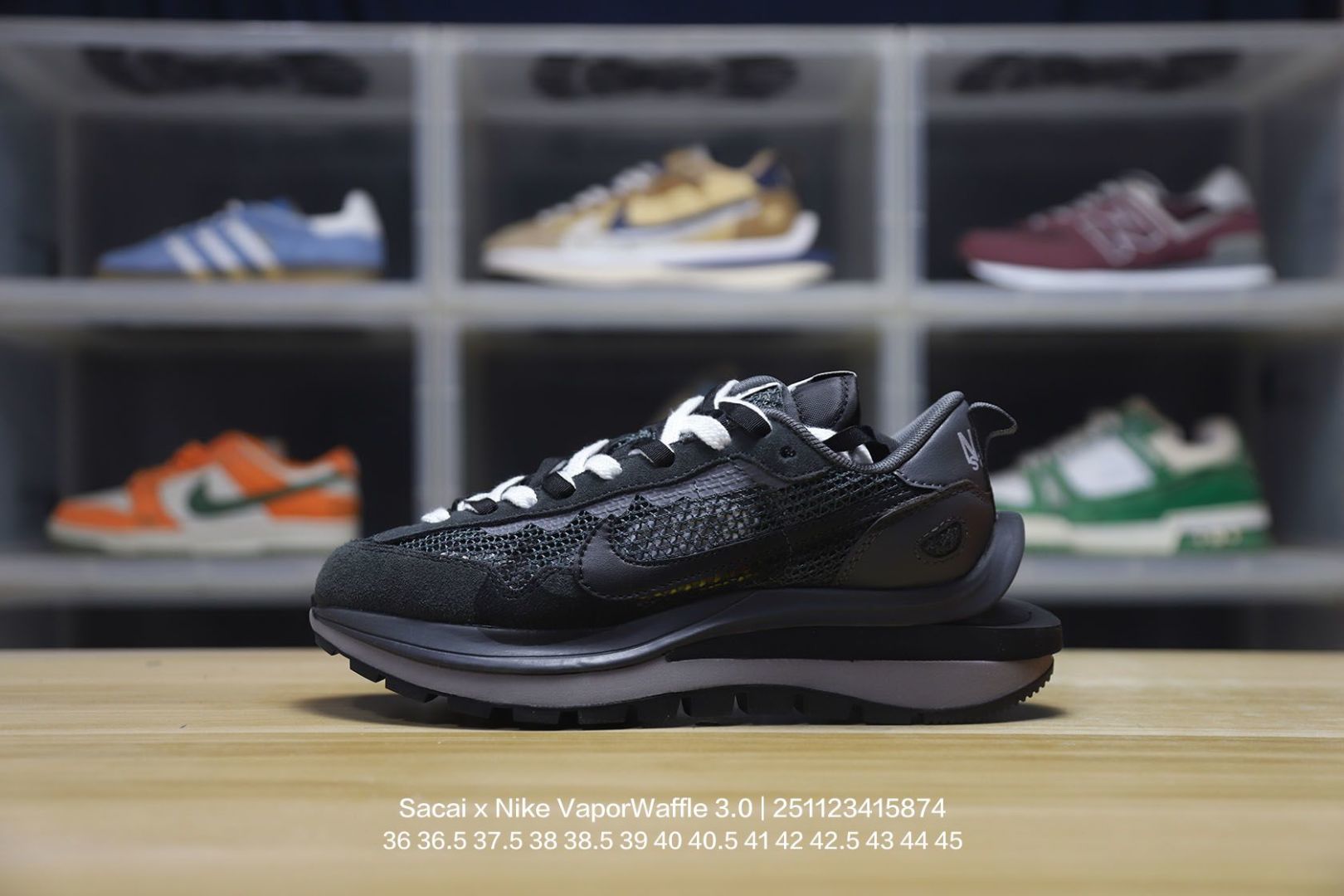 🈴💰190
Nike/耐克 原厂机台飞织网纱鞋面材质,东莞百宏织唛双鞋舌标,正确数据印转工艺,钩子的边缘描漆整齐,独立私模正确五层分离大底,中底嵌入超轻发泡EVA缓震材质及V型TPU稳固支持架,双层进口无味切片打磨组合鞋底,外置超国标95%橡胶外底❗再掀解构热潮,潮流时尚增高利器❗联名日式解构美学小众时装品牌Sacai x Nike VaporWaffle 3.0"Royal Fuchsia"系列改良马拉松变形解构前卫设计五层底休闲运动慢跑鞋“透吸浅灰黑红宝蓝大重叠双钩子”
类型:男女鞋
码数:36 36.5 37.5 38 38.5 39 40 40.5 41 42 42.5 43 44 45
编码:251123415.874