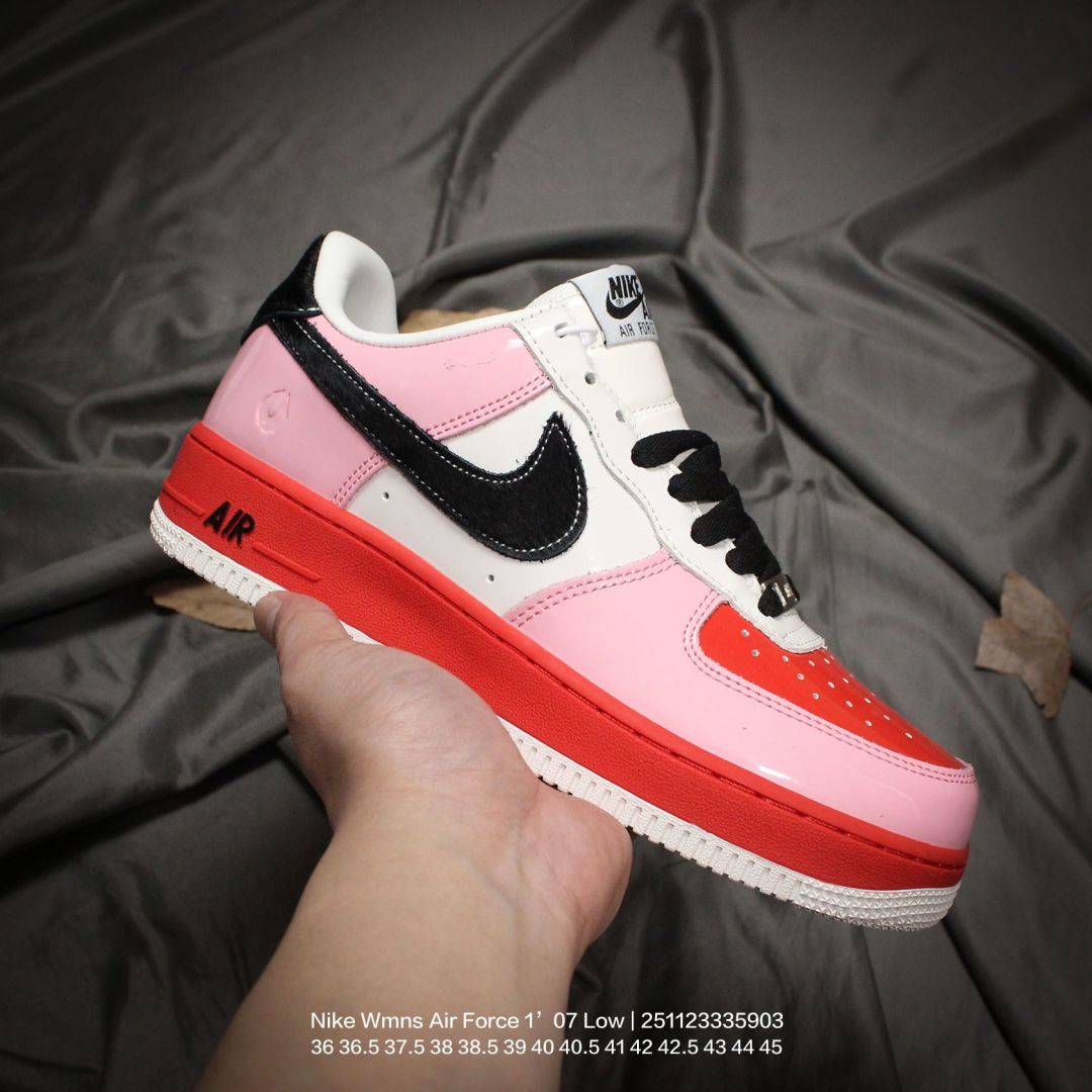 💰120
Nike/耐克 采用软质荔枝纹牛剖皮革鞋面材质❗️耐克Nike Wmns Air Force 1’07 Low"White/Cherry Blosso Pink"空军一号经典低帮百搭休闲运动板鞋
D
类型:男女鞋
码数:36 36.5 37.5 38 38.5 39 40 40.5 41 42 42.5 43 44 45
编码:251123335.903