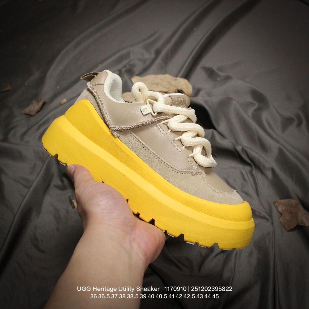 💰180
UGG/雪地靴 UGG Heritage Utility Sneaker 传统实用运动鞋 UGG元素与经典运动鞋的氛围相结合，融合了传统与创新。鞋面采用全粒皮革和麂皮完成。采用来自甘蔗的EVA材质制作的鞋底，拥有发挥出色的抓地力 1170910

类型：男女鞋
码数：36 36.5 37 38 38.5 39 40 40.5 41 42 42.5 43 44 45
编码：251202395.822