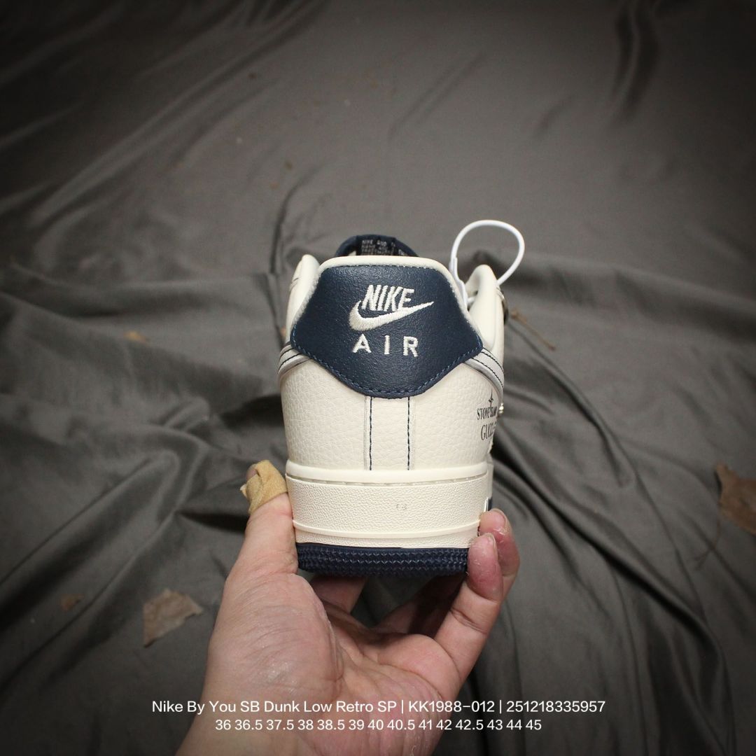 💰120
Nike/耐克 男女鞋真标半码制,全新2021版更新数据窄楦翘头版型,采用牛剖革鞋组合猪巴革鞋面材质,缜密拉帮中底布,鞋垫嵌EVA缓震物料及背胶,全新窄版翘头耐磨橡胶大底❗️创意定制联名配色,美国元祖街头潮牌-斯图西/Stussy x Nike By You SB Dunk Low Retro SP扣篮系列低帮休闲运动滑板板鞋“ KK1988-012
395
类型:男女鞋
码数:36 36.5 37.5 38 38.5 39 40 40.5 41 42 42.5 43 44 45
编码:251218335.957